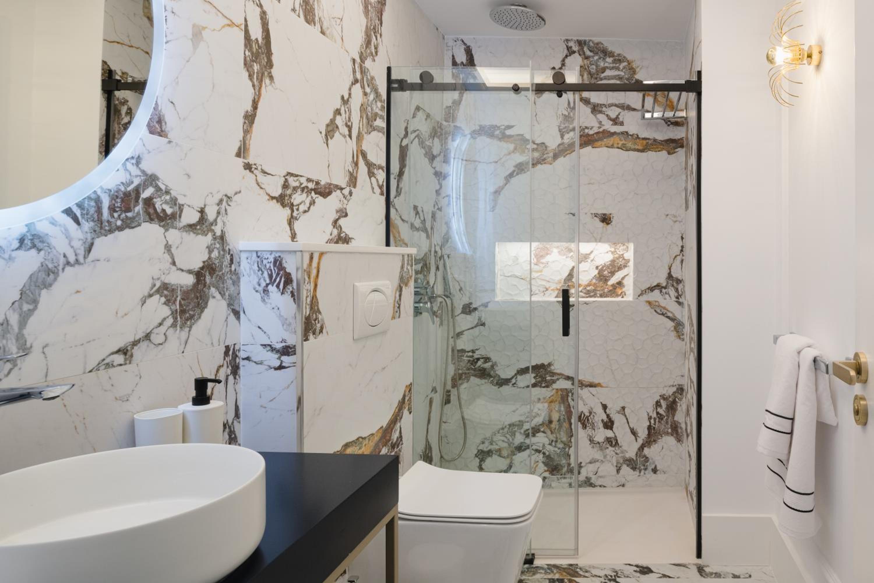 Blue Marina Suites - Boutique Apartments