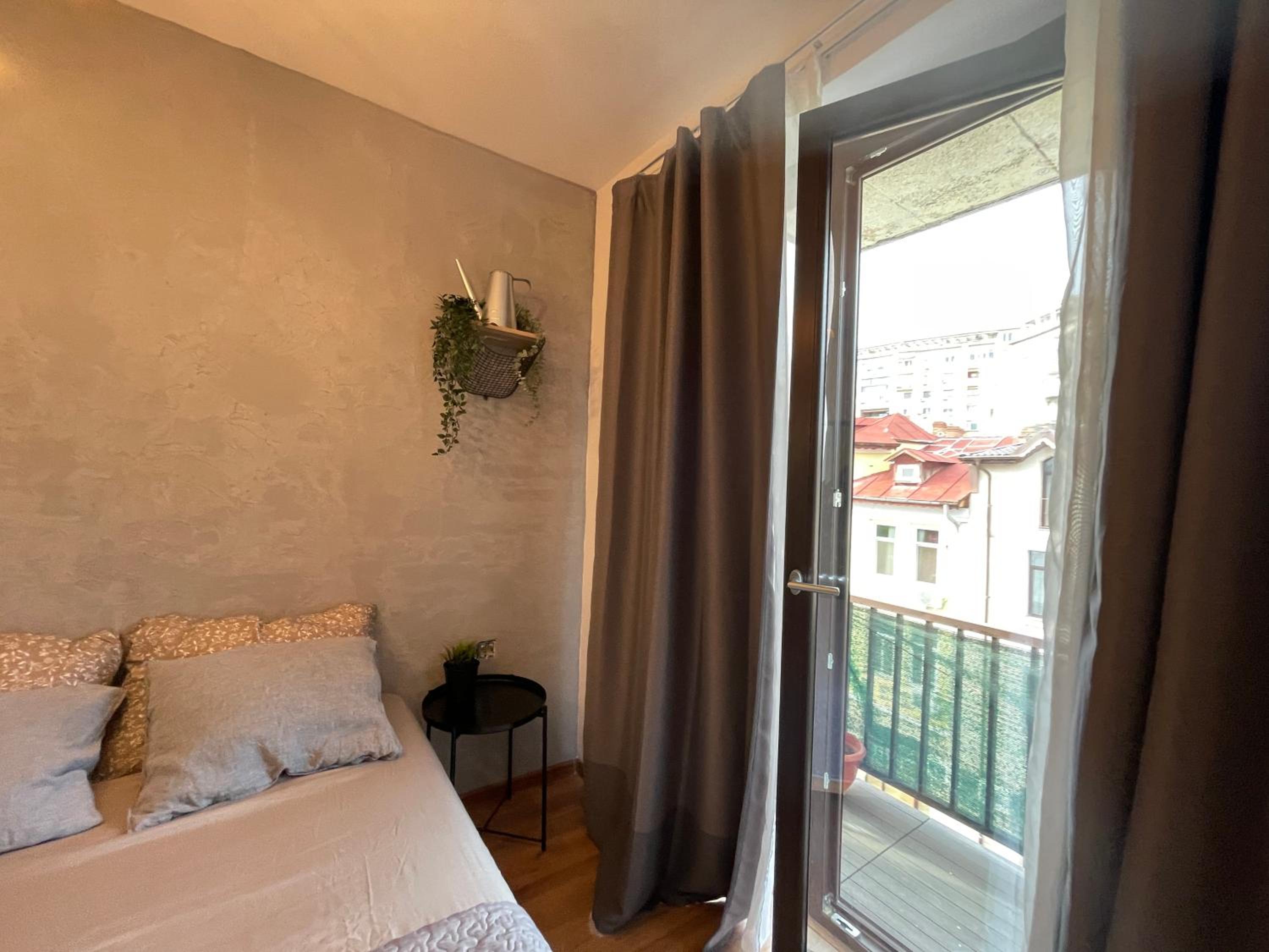 Cozy Two Rooms DOWNTOWN by CHR Luxury Propery
