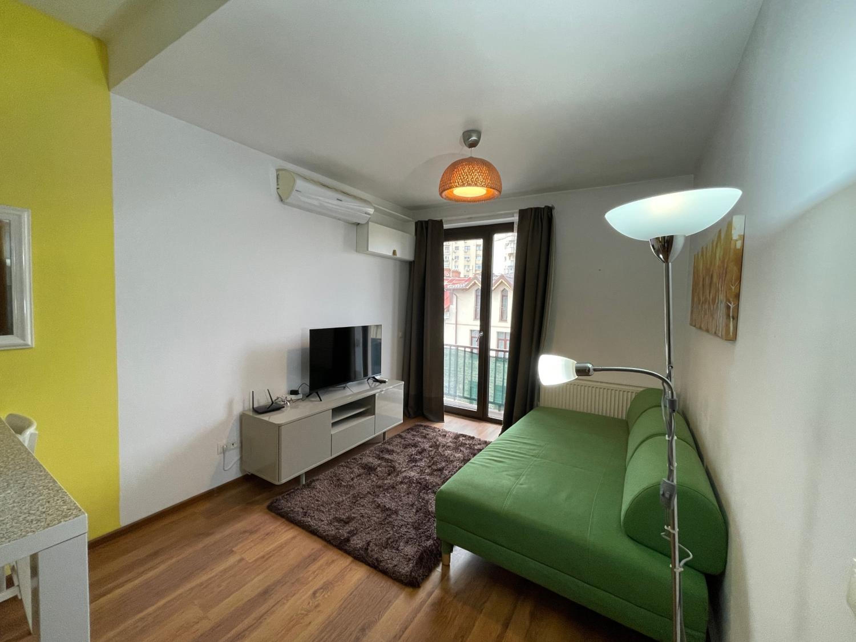 Cozy Two Rooms DOWNTOWN by CHR Luxury Propery