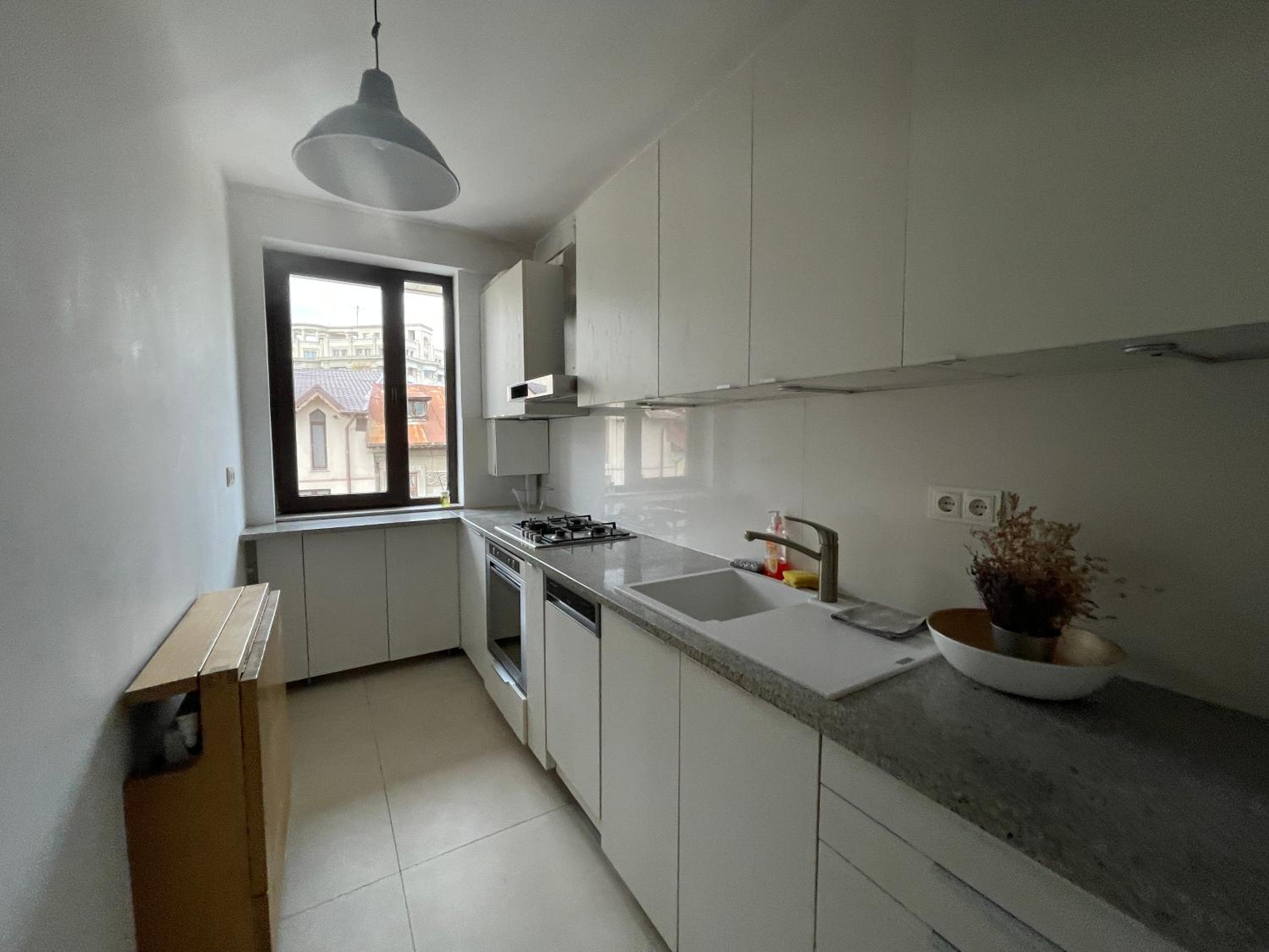 Cozy Two Rooms DOWNTOWN by CHR Luxury Propery