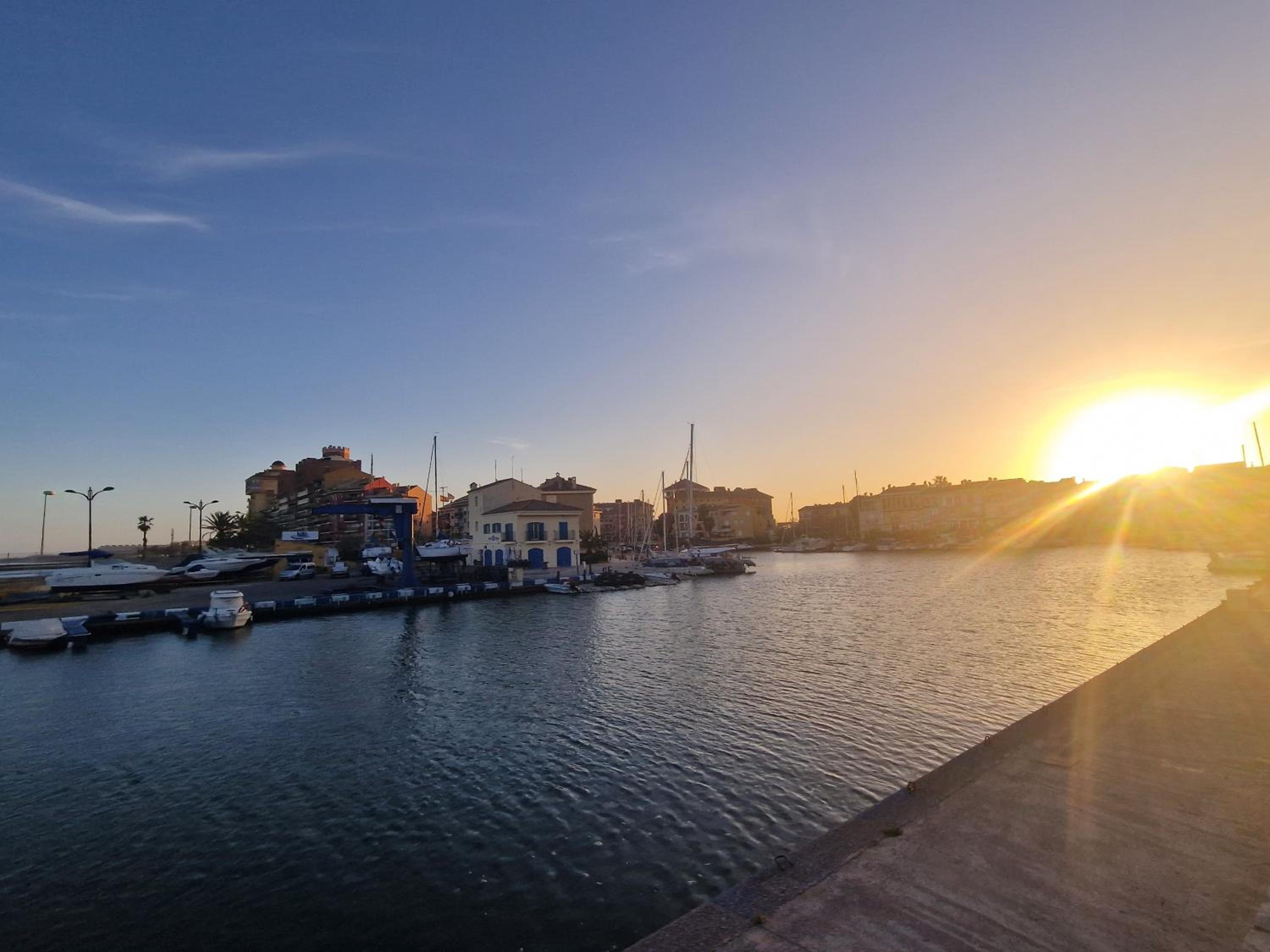 Port Saplaya 1 Valencia view 3
