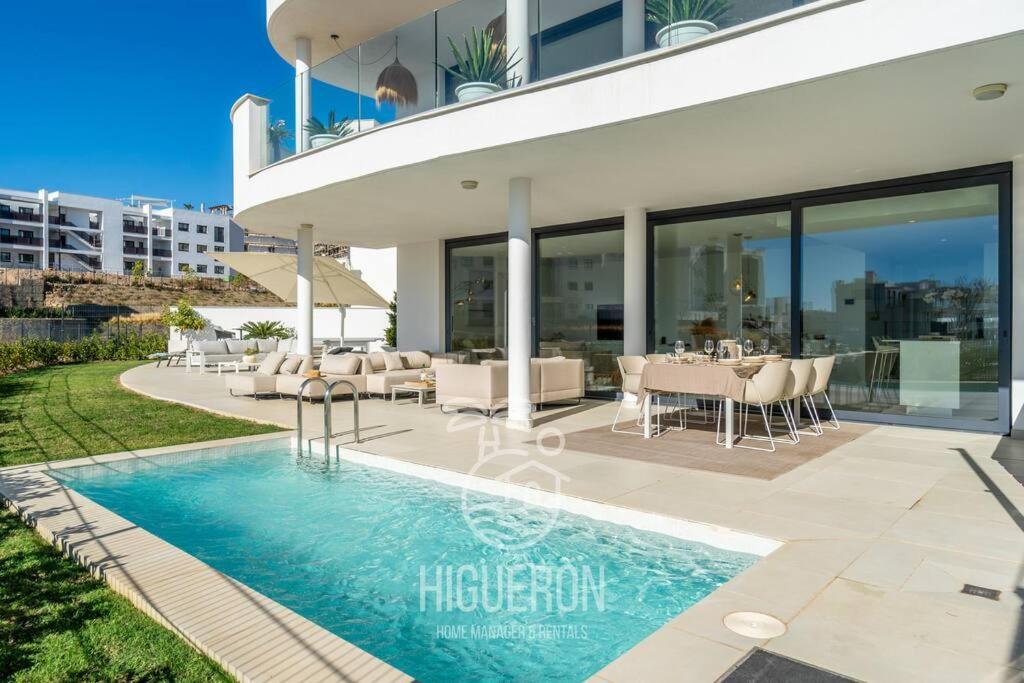HigueronRentals Chloe by the sea