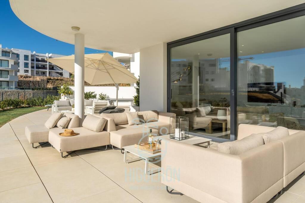 HigueronRentals Chloe by the sea