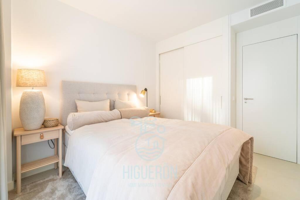 HigueronRentals Chloe by the sea
