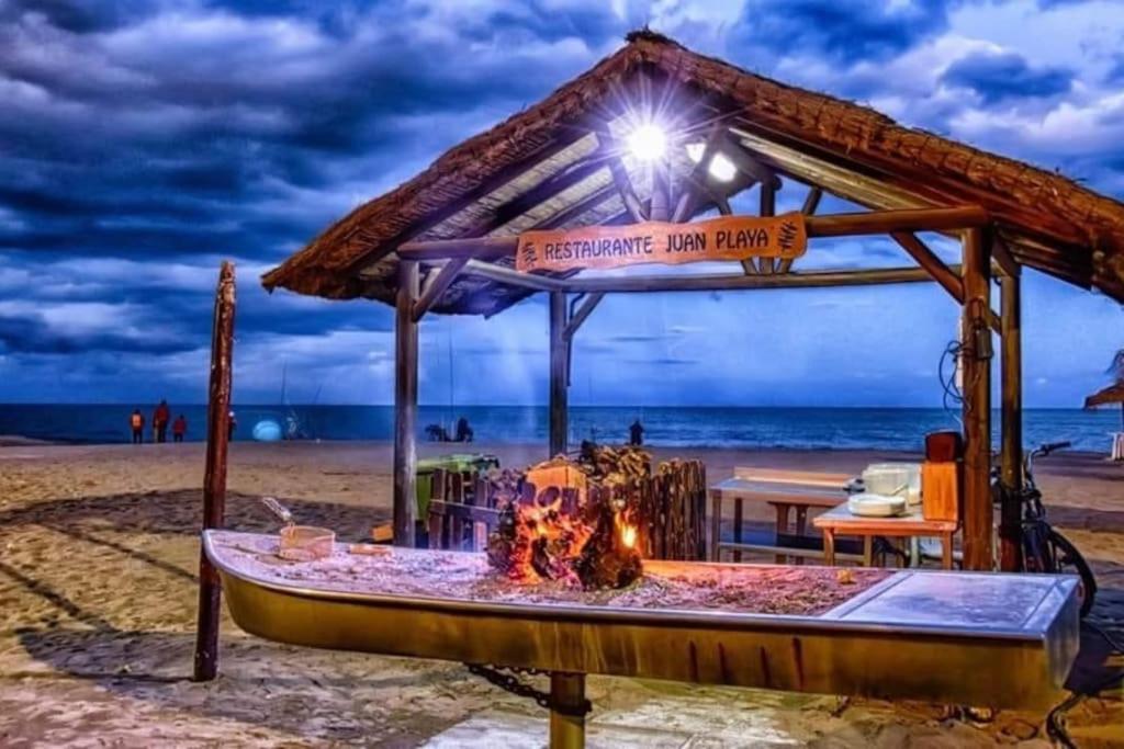 HigueronRentals Chloe by the sea