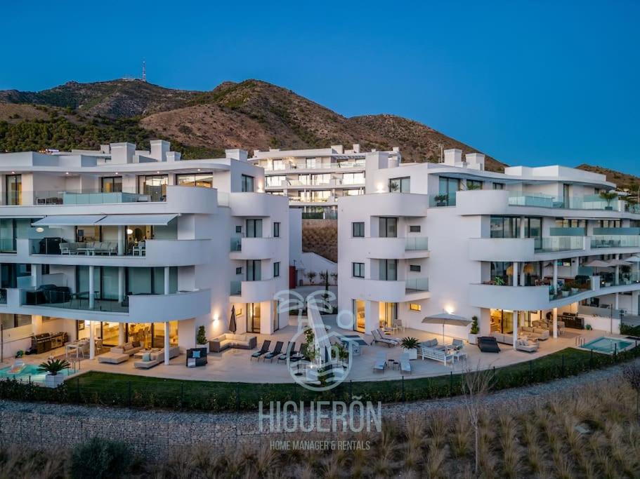HigueronRentals Chloe by the sea