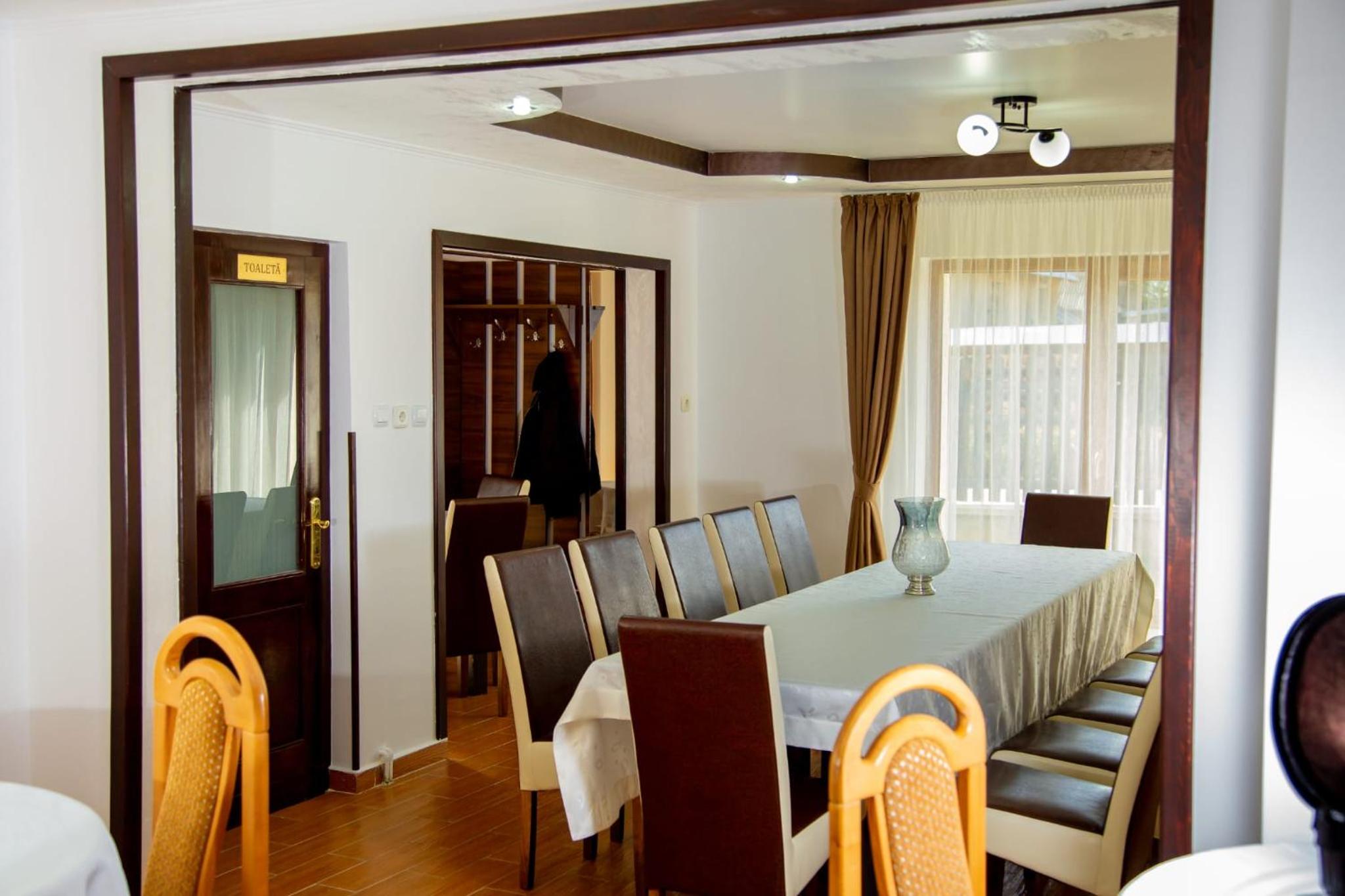 Photo 33