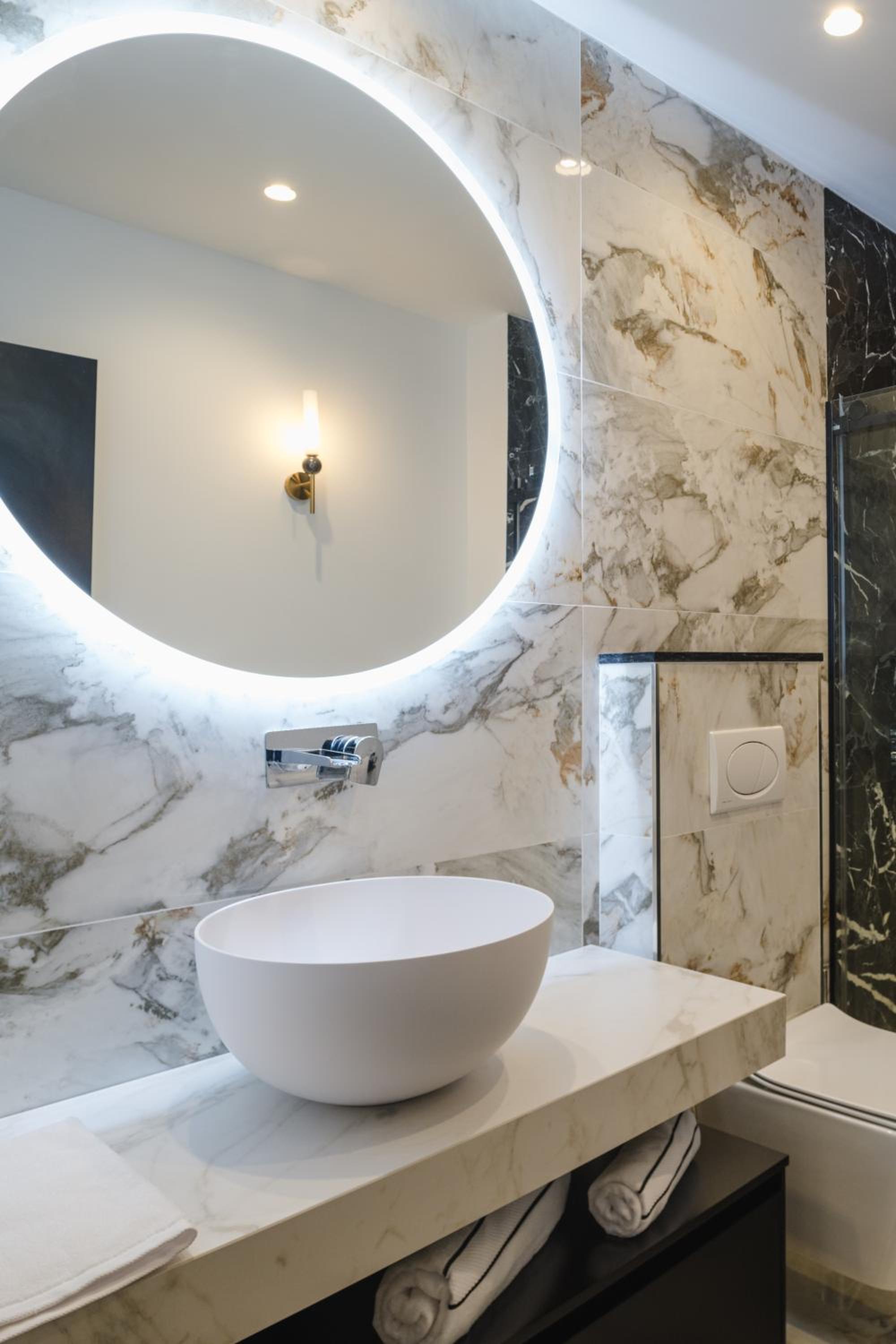 Blue Marina Suites - Boutique Apartments
