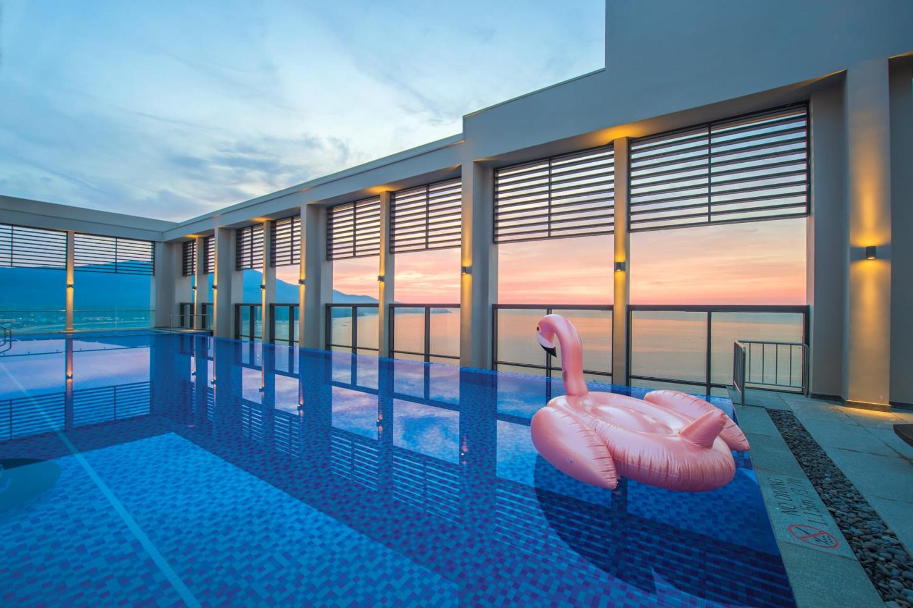 Luxury Apartment Ocean View Free Pool