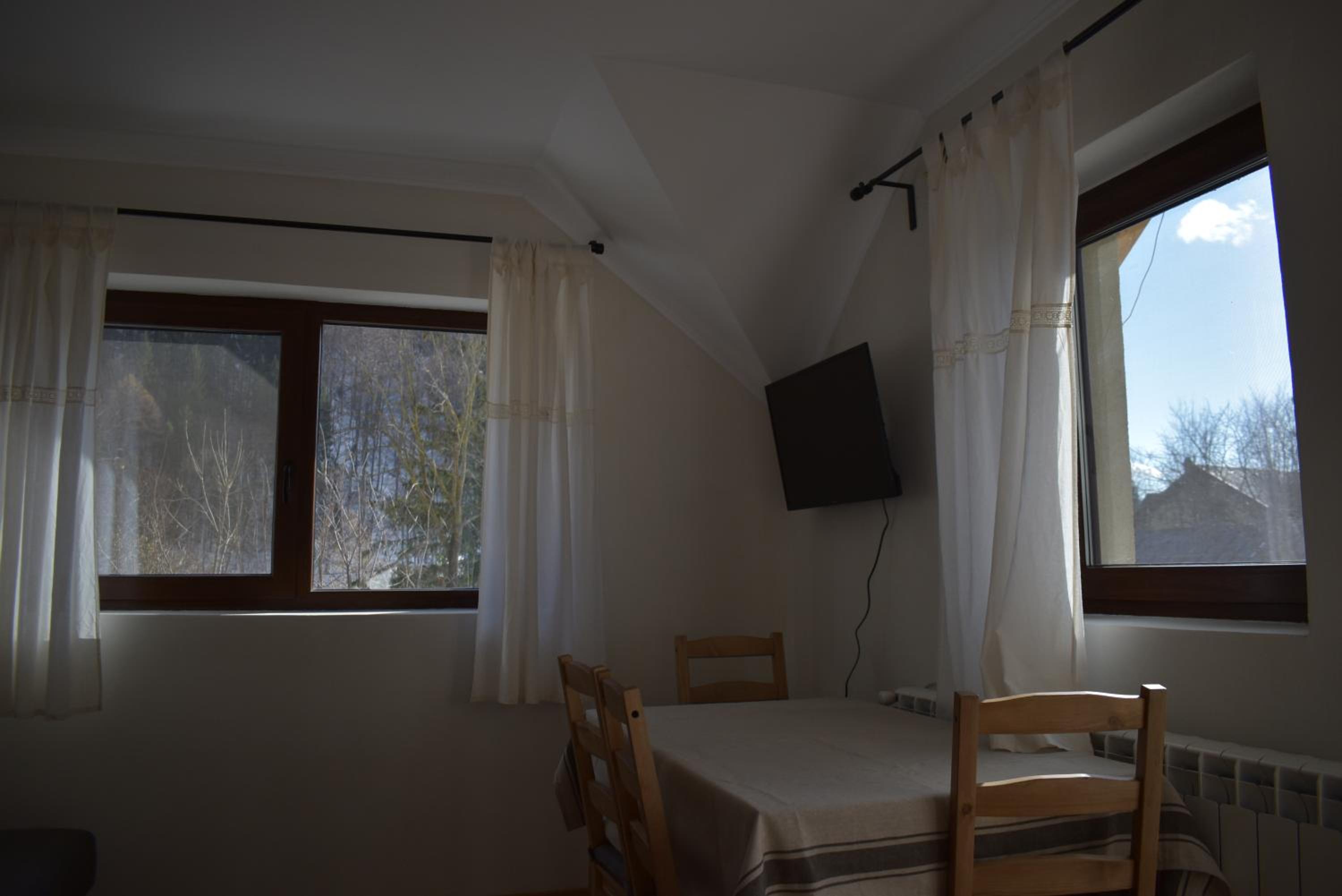 Photo 49