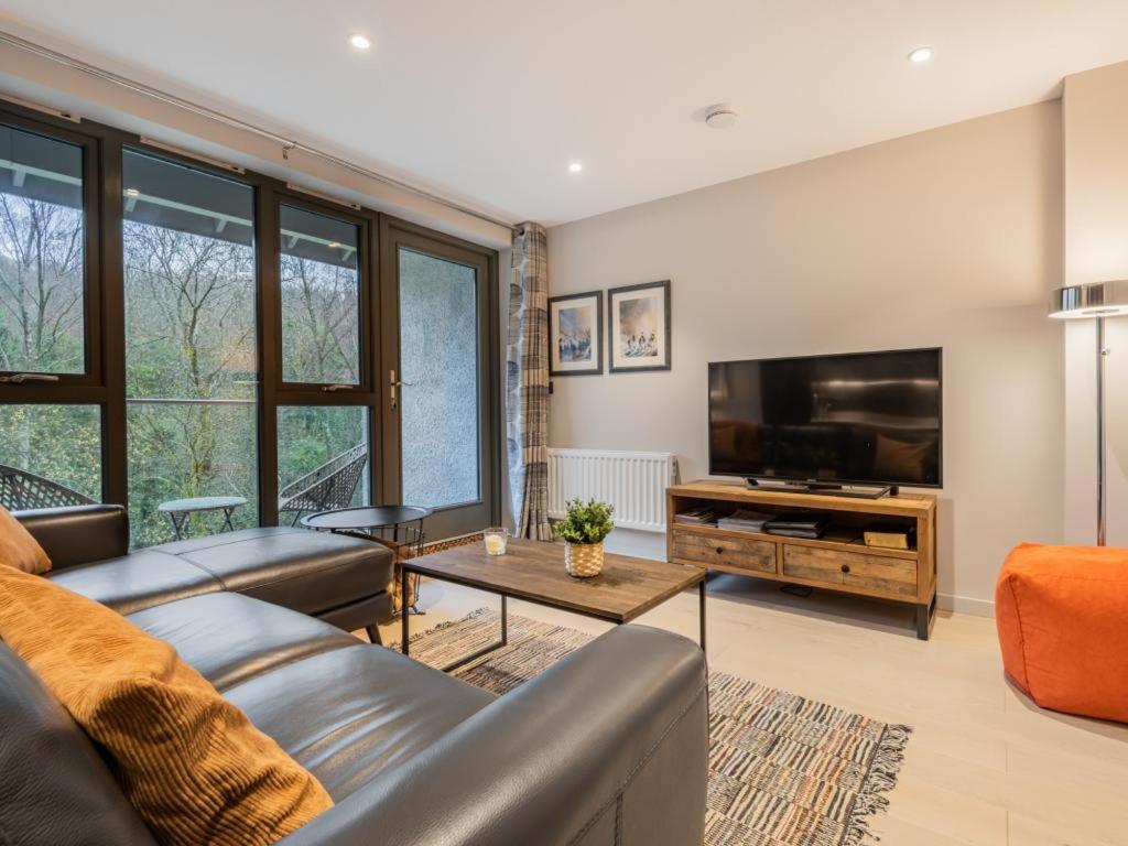 3 bed property in Newby Bridge SZ024 view 2