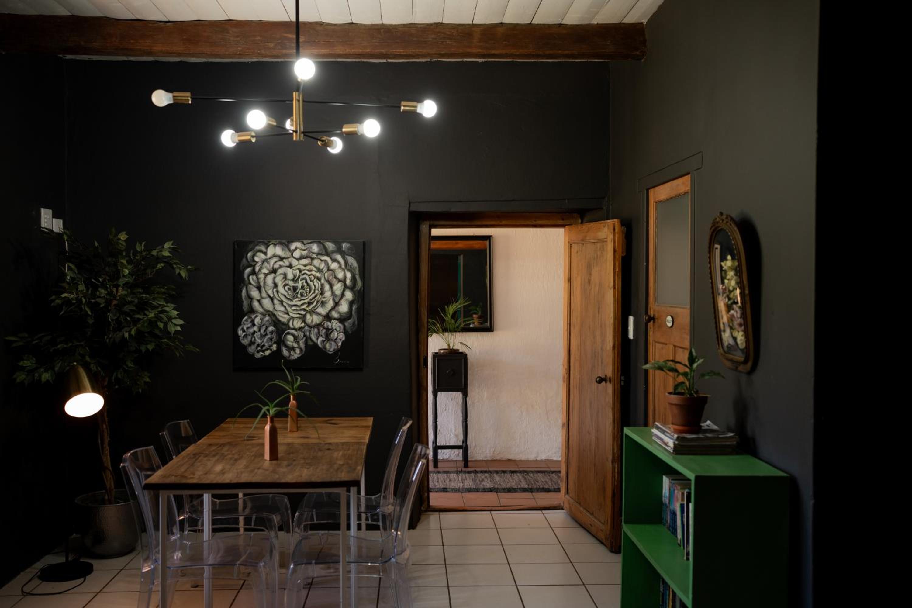 Elianthe Guesthouse