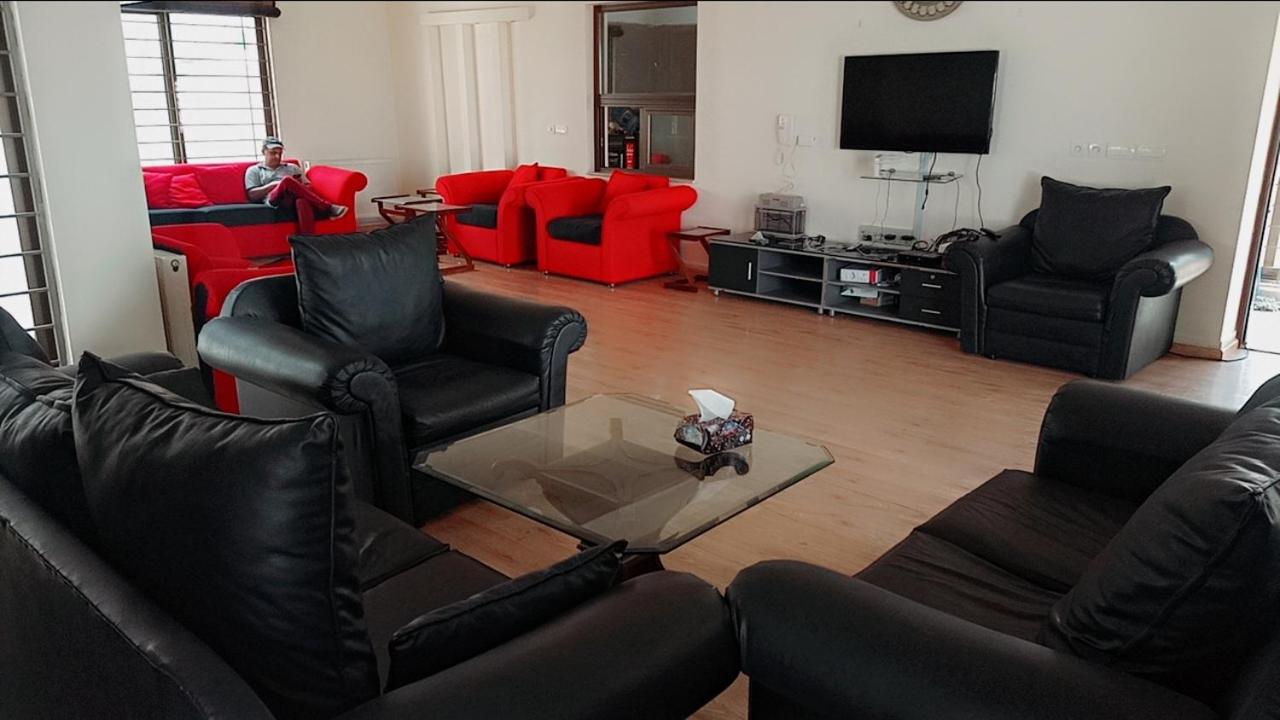 Haven Lodge Bhurban - Cheerful 4BR Cottage with Terrace, BBQ view 5