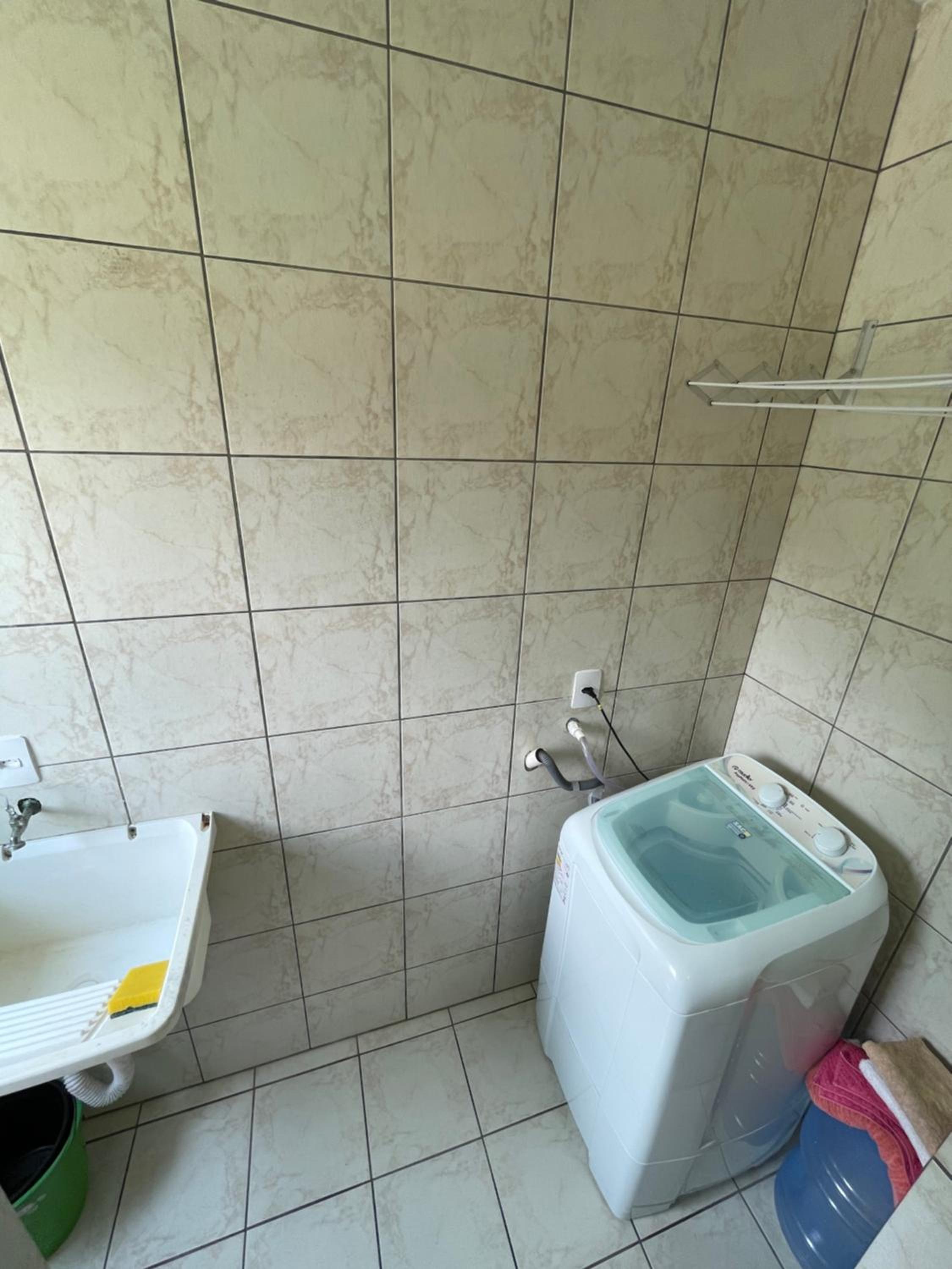 Lindo Apto com suíte perto da praia, no centro de Bombinhas