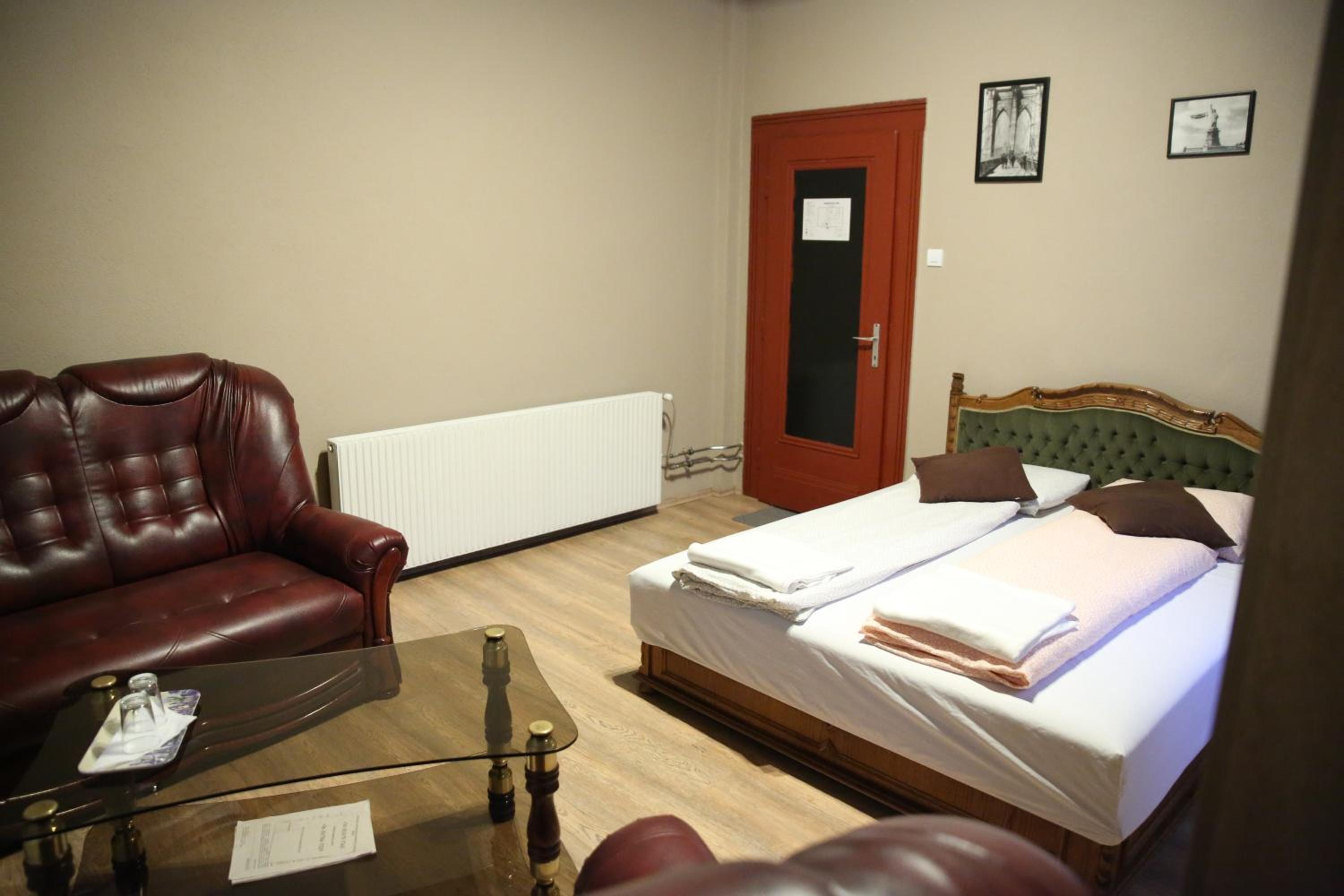 Photo 37