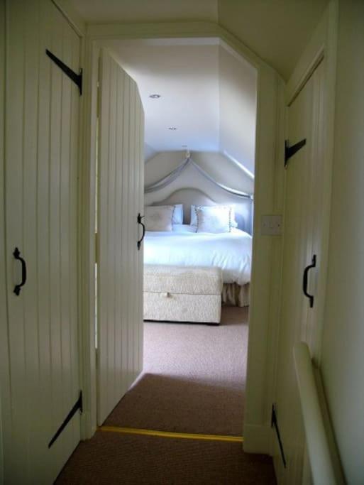 Beautiful spacious old schoolhouse with stunning sea views and beach nearby view 2