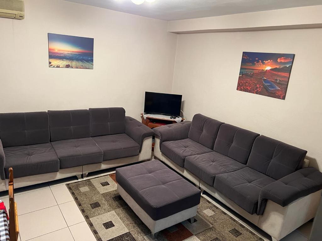 Entire nice apartment, in the center