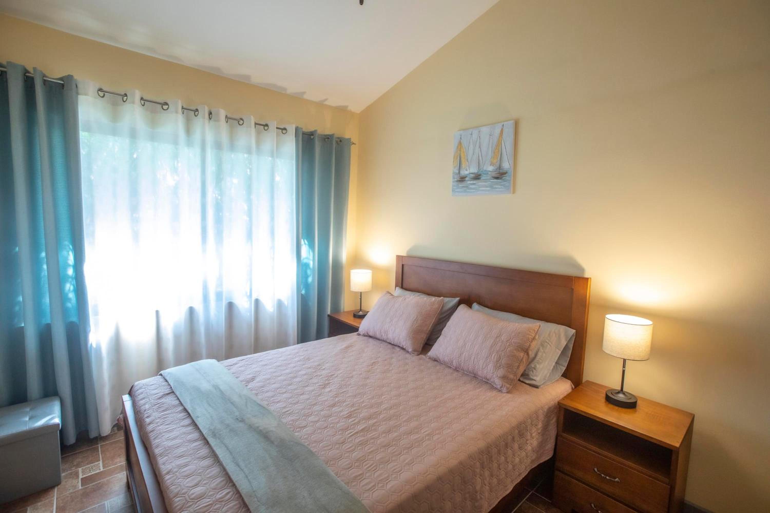 Three Bedroom Sunny Townhome