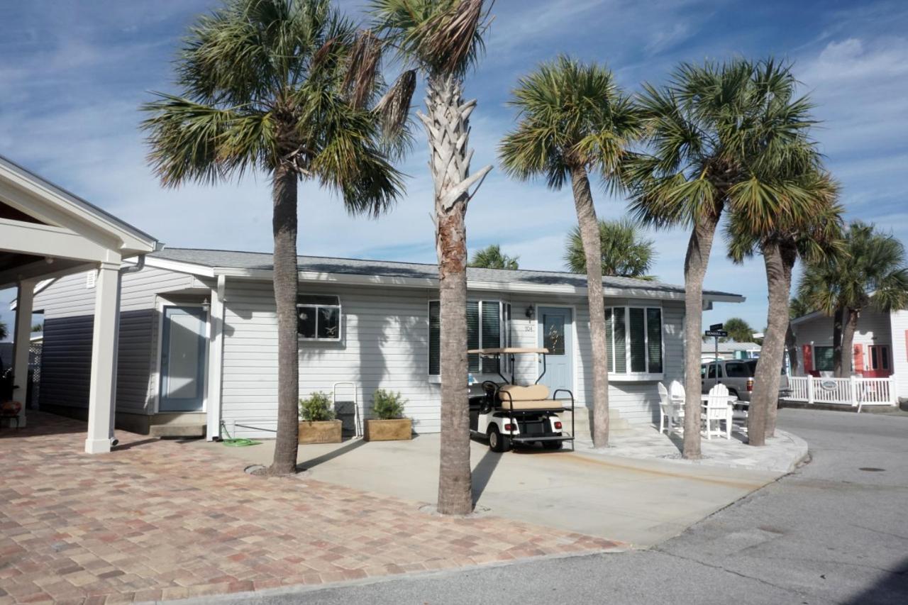 Venture Out 704 Seagull Dr Comes WITH GOLF CART view 2