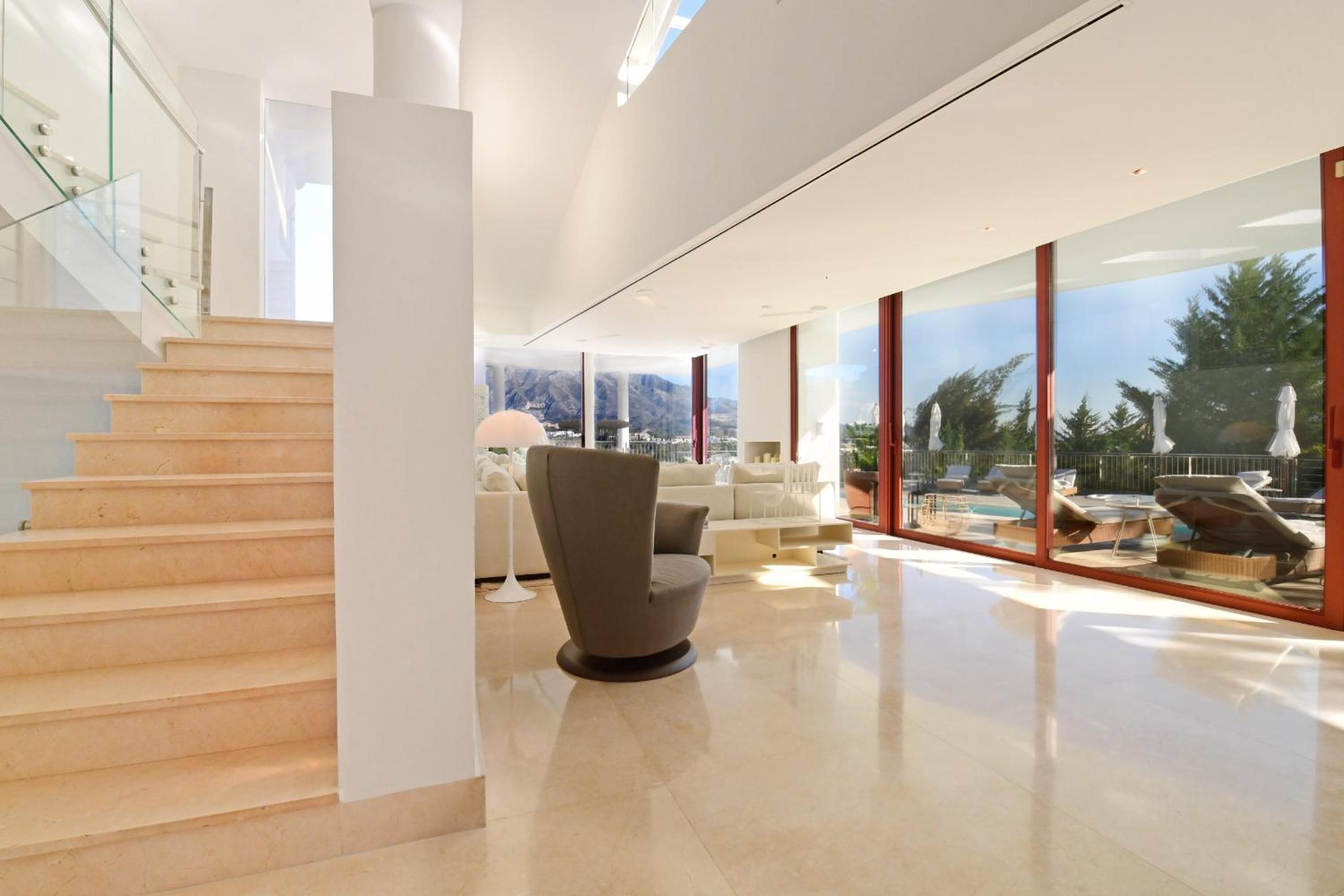 Villa White Nueva Andalucia