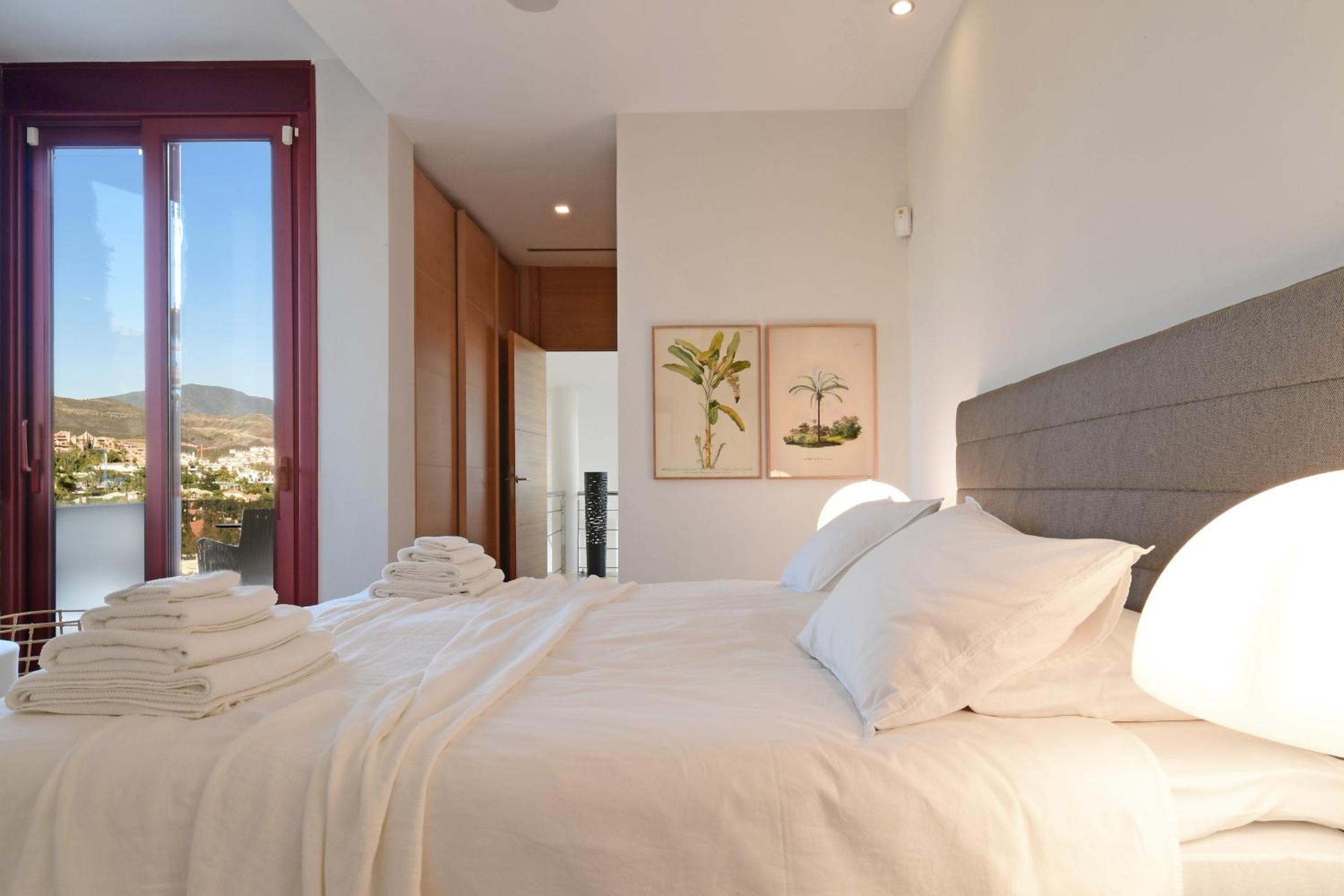 Villa White Nueva Andalucia