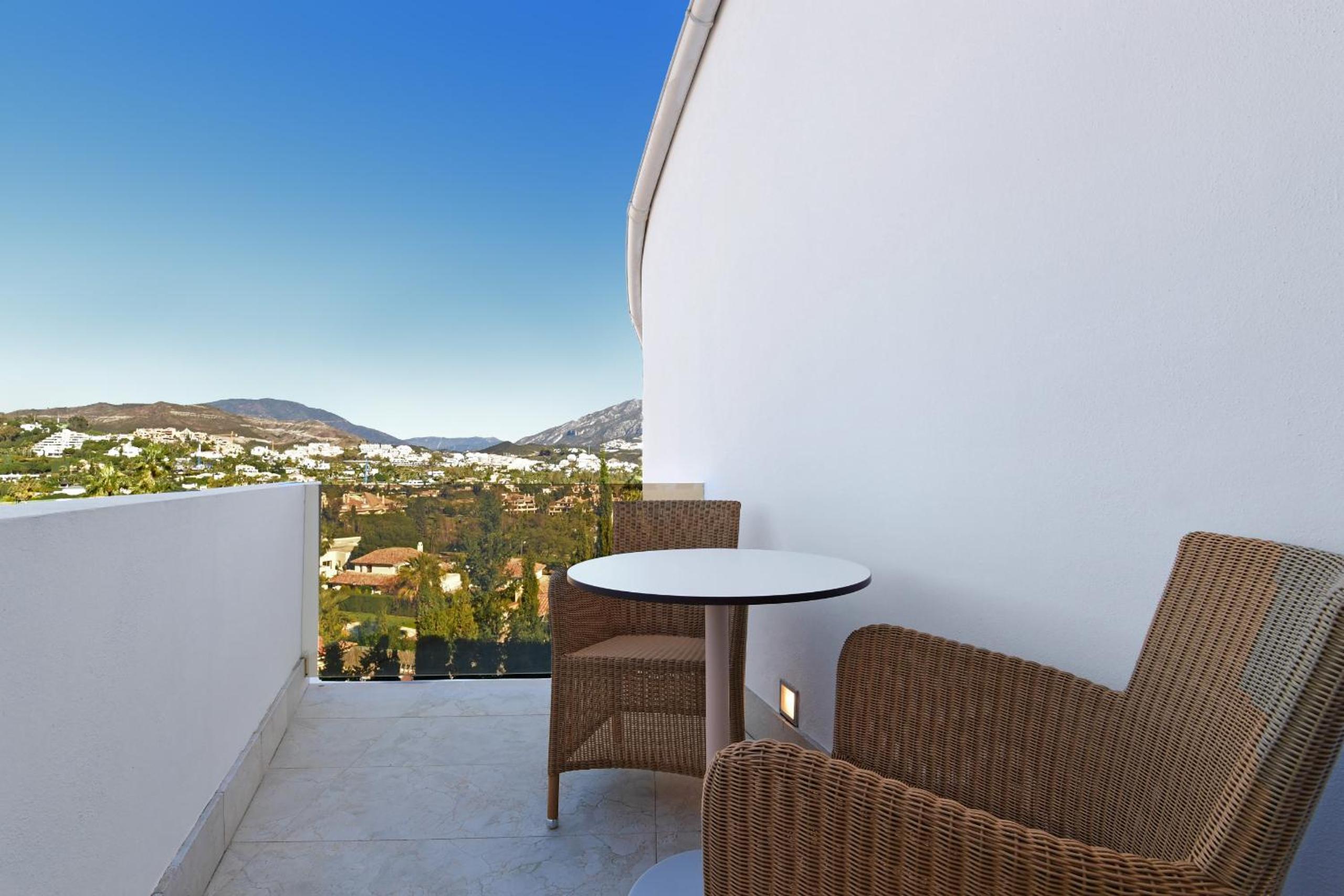 Villa White Nueva Andalucia