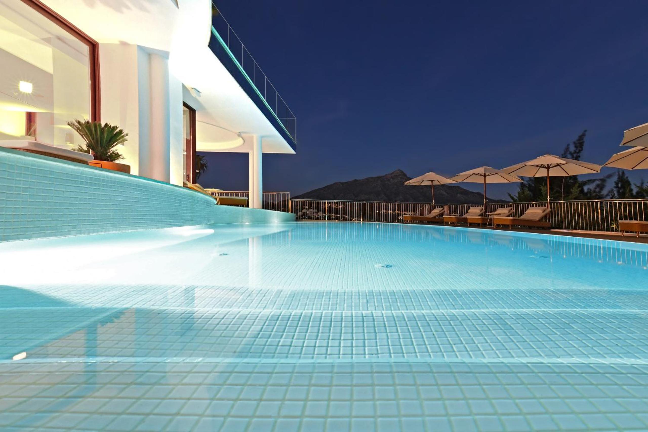 Villa White Nueva Andalucia