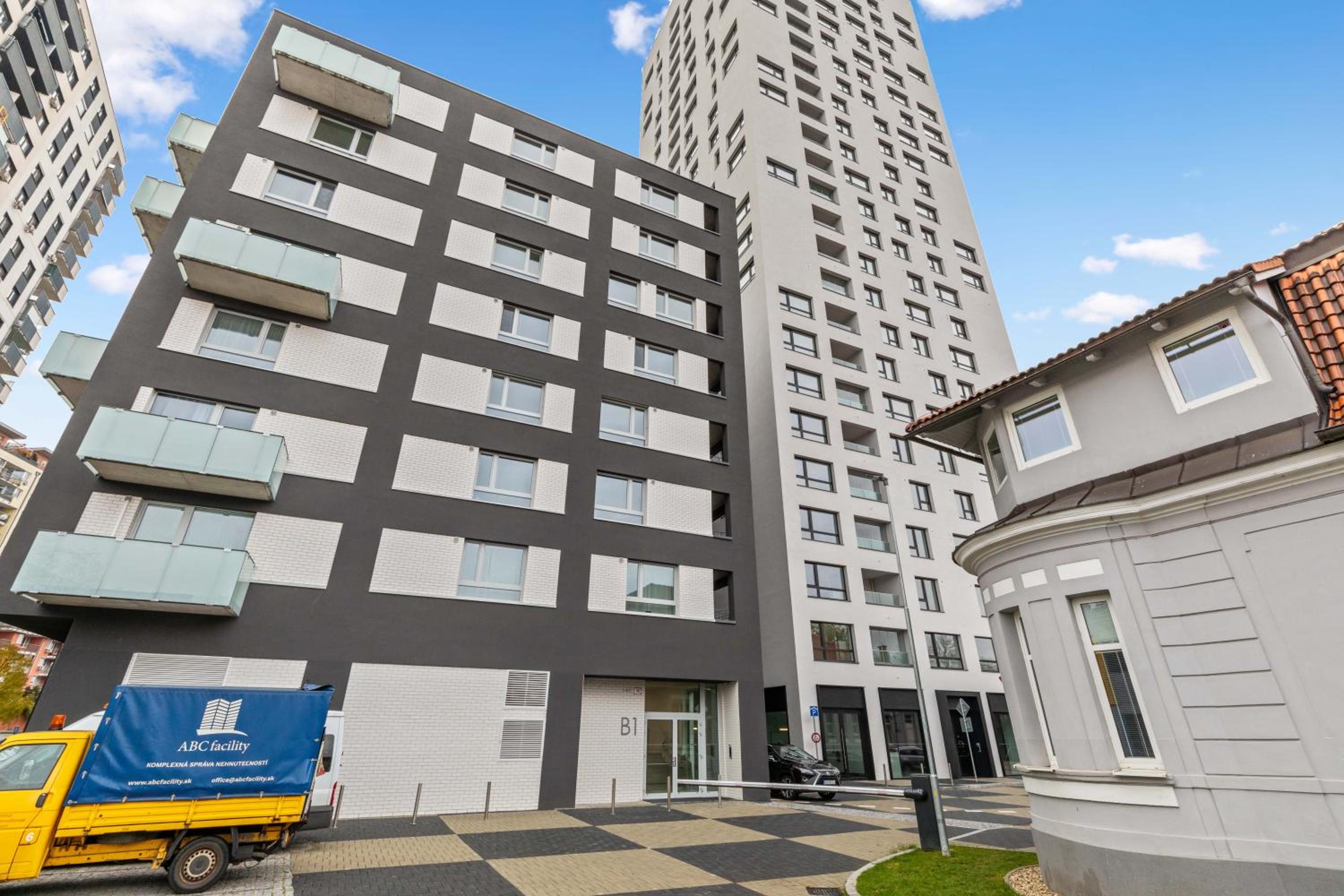 Hotel LAM Jegeho Alej - JACUZZI - FREE PARKING - Image 1