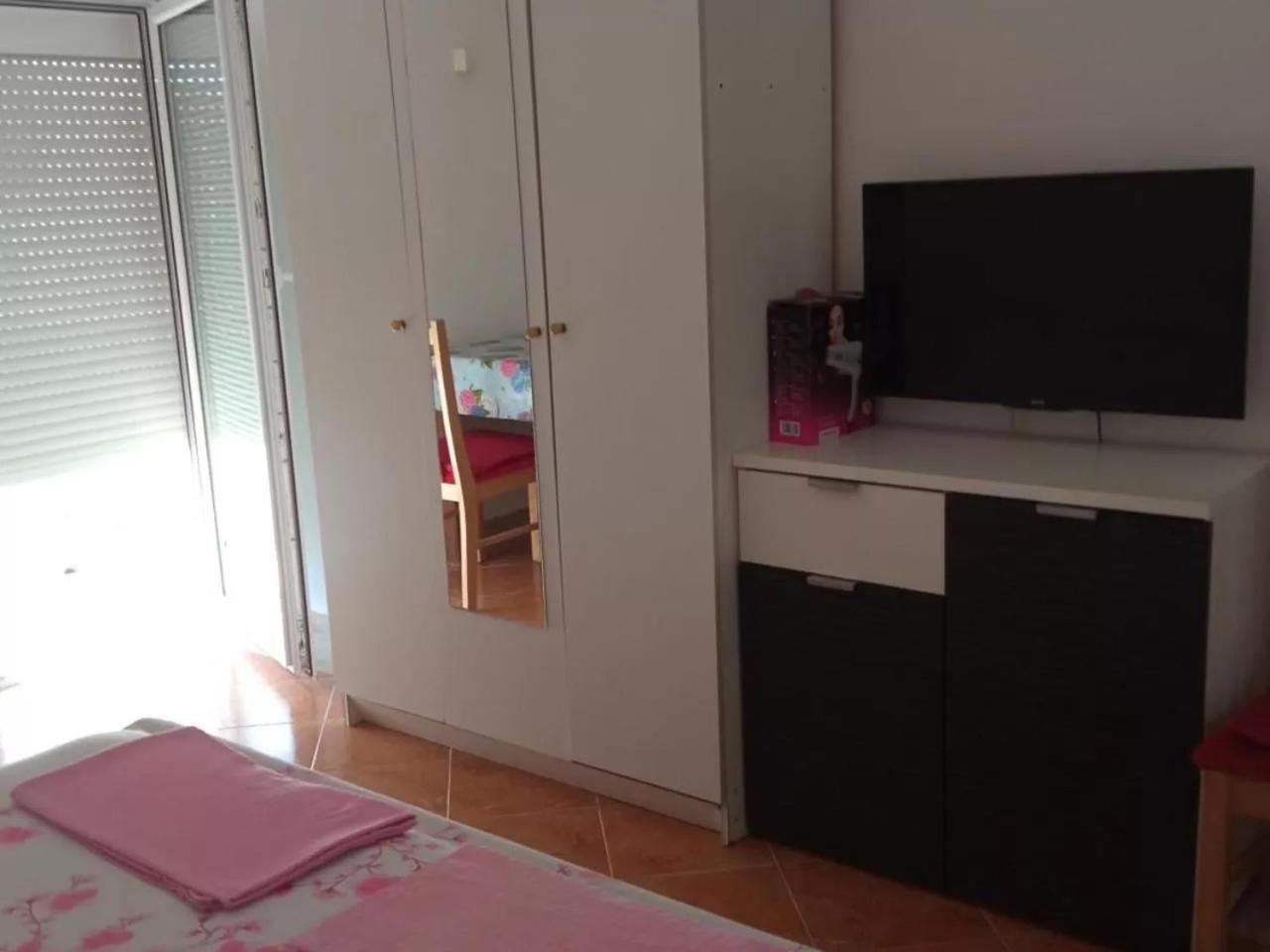ILIC APARTMENTS
