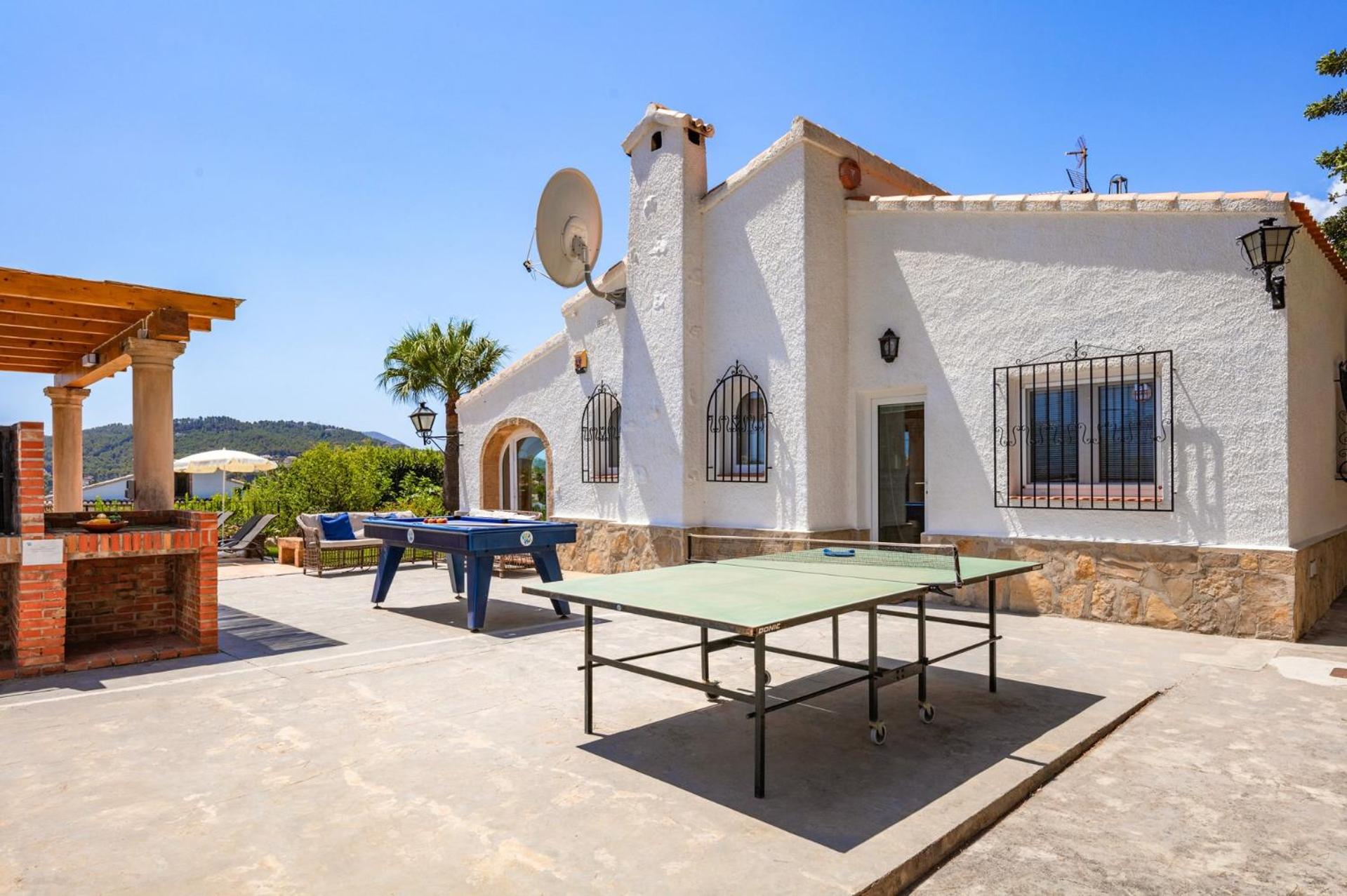 Villa Seniola by Villa Plus