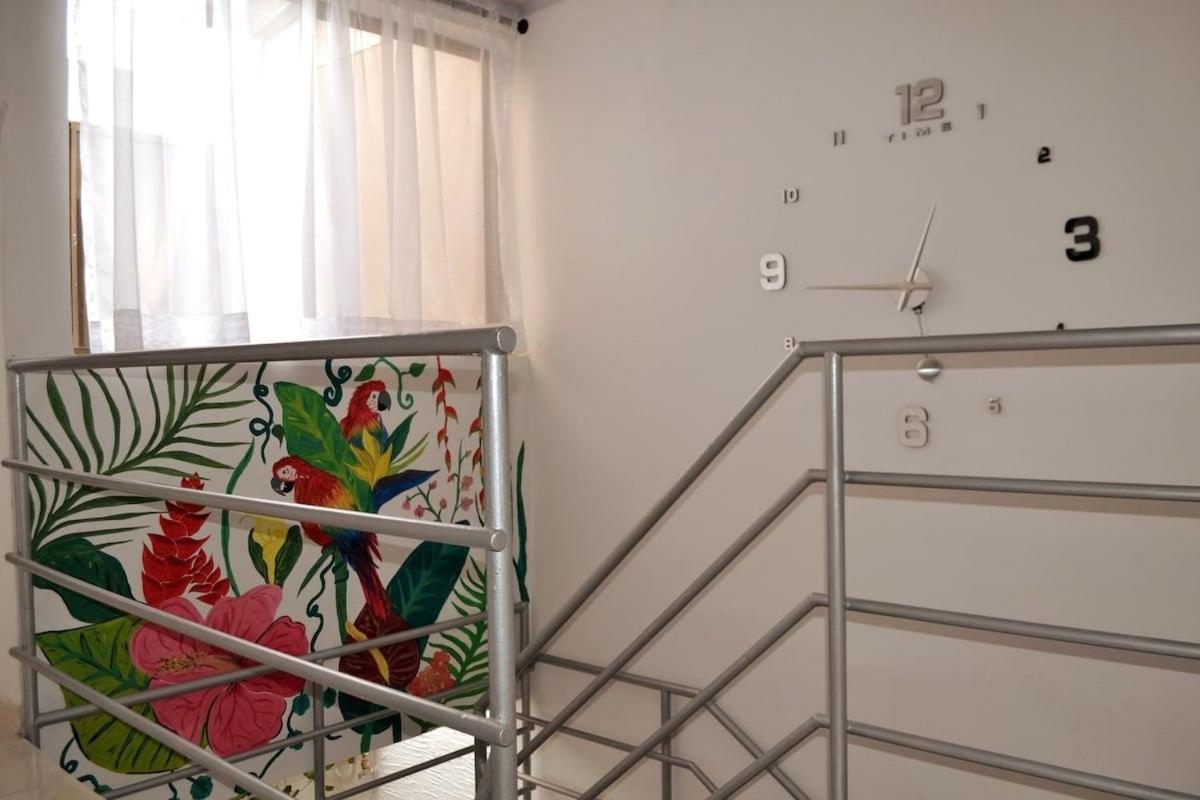 GURUS FR | Cómodo Edificio Casa Confort en Providencia