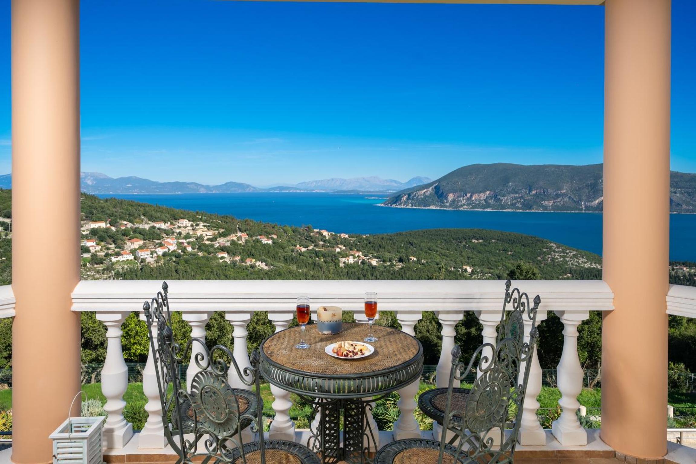 Private Villa Gelia, with panoramic 180 degrees sea view! view 4