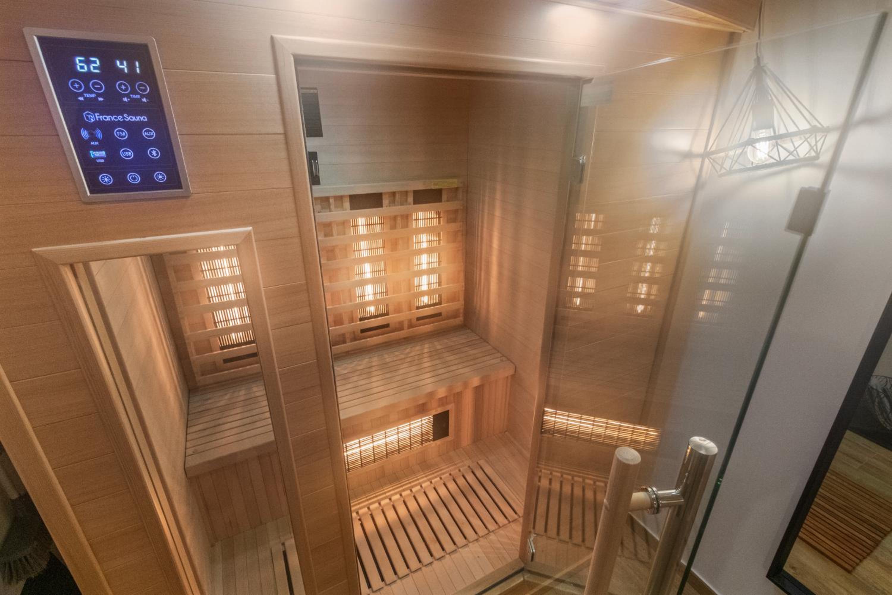 Appartement rénové avec vue panoramique et sauna