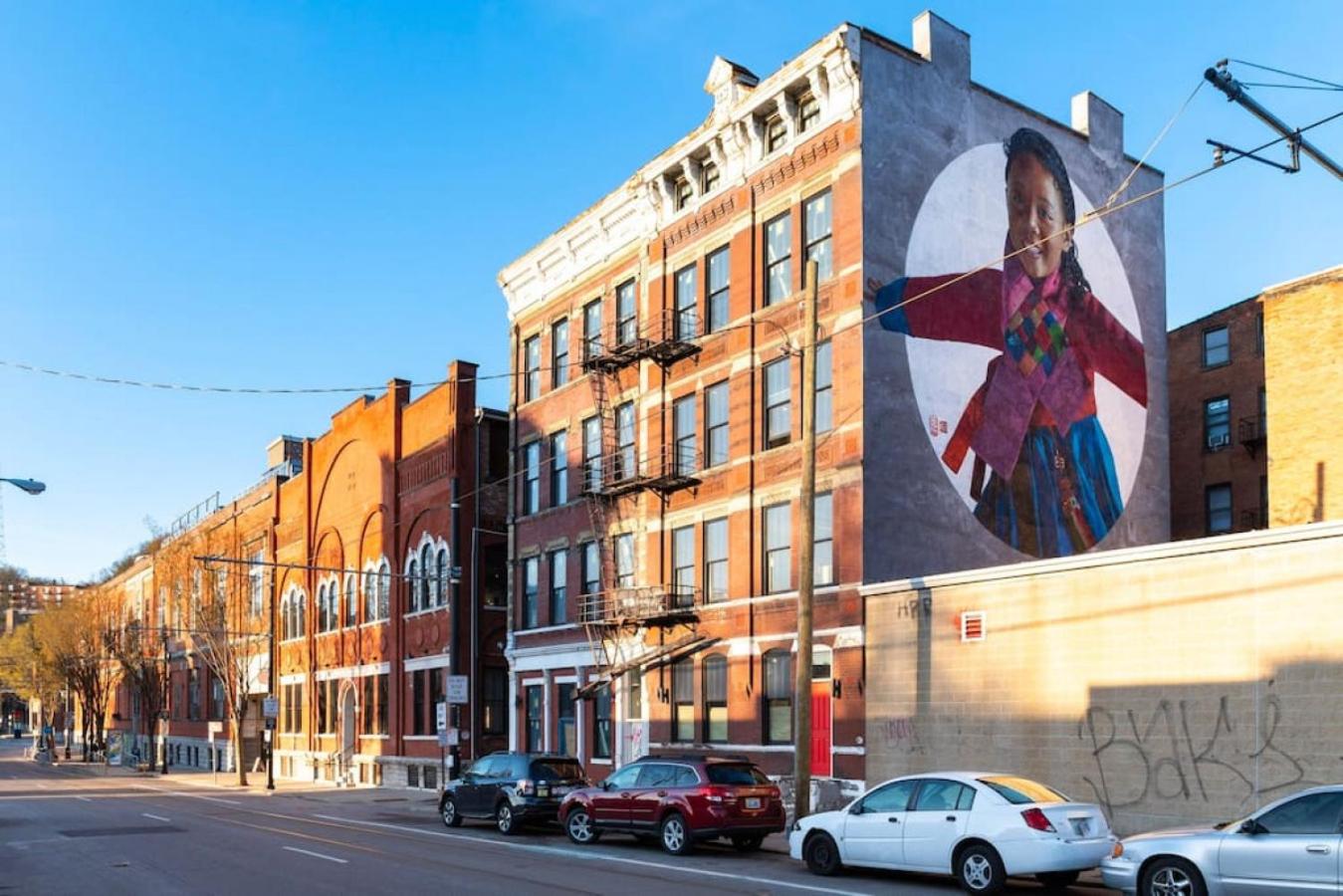 Rhinegeist next door - Free streetcar - Walk OTR view 4