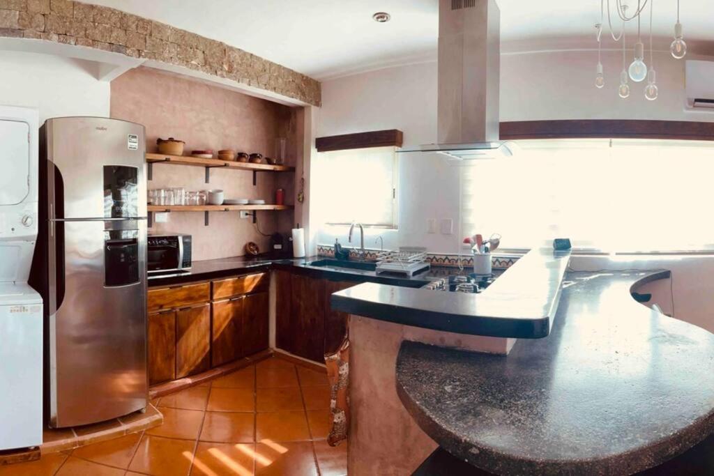 Large 2 bedroom 2 bathroom perfect for families! view 2