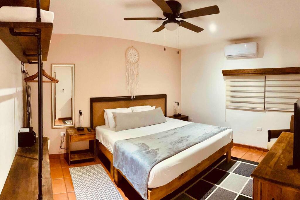 Large 2 bedroom 2 bathroom perfect for families! view 4