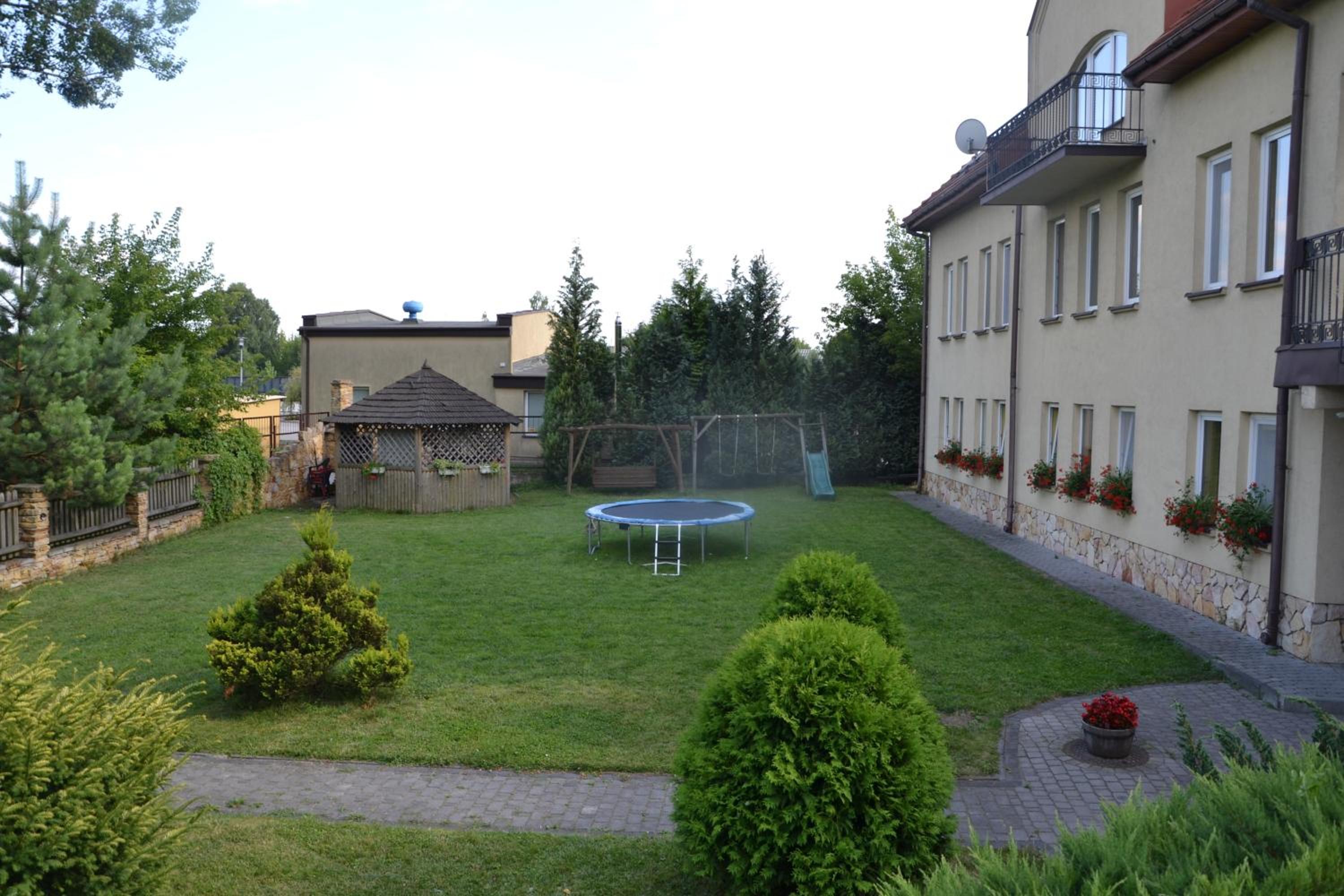 Photo 16