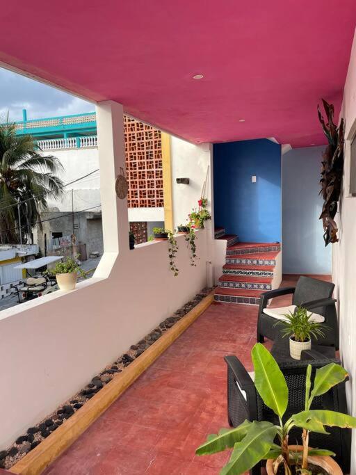 Elegant private room by a pool view 3