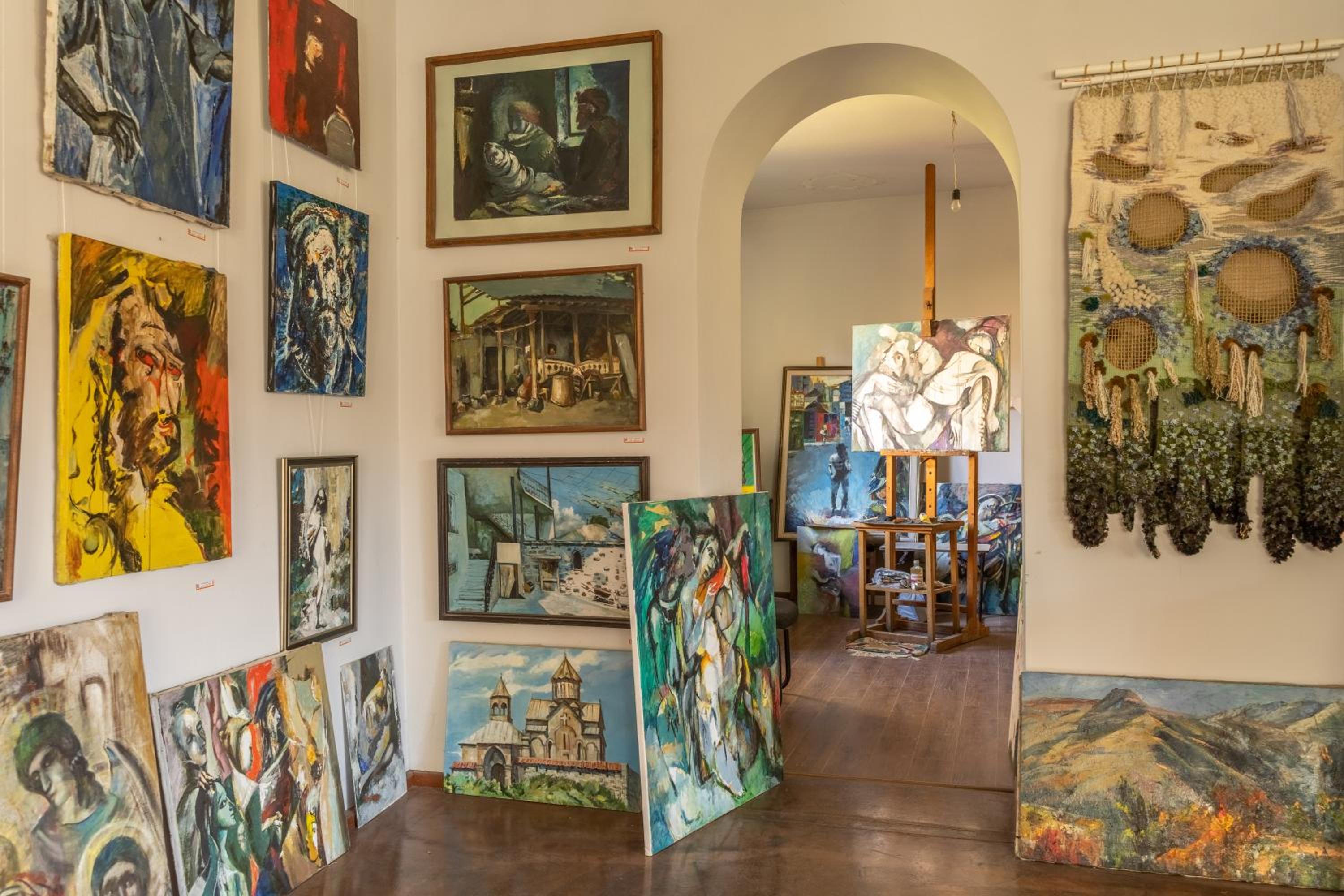 Art Rooms Garni