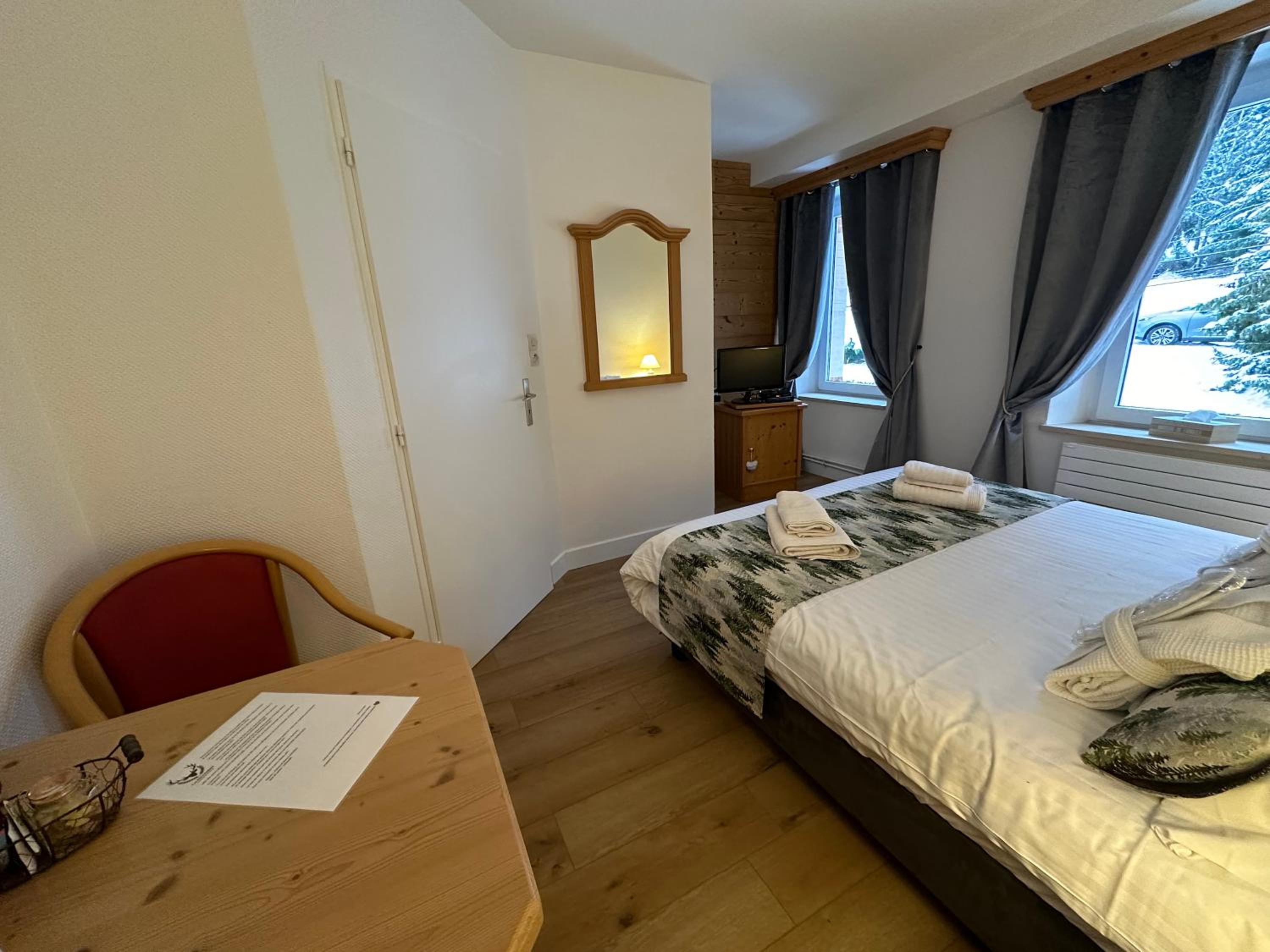 Maison La Devinière - sauna et spa compris accessibles toute l'année