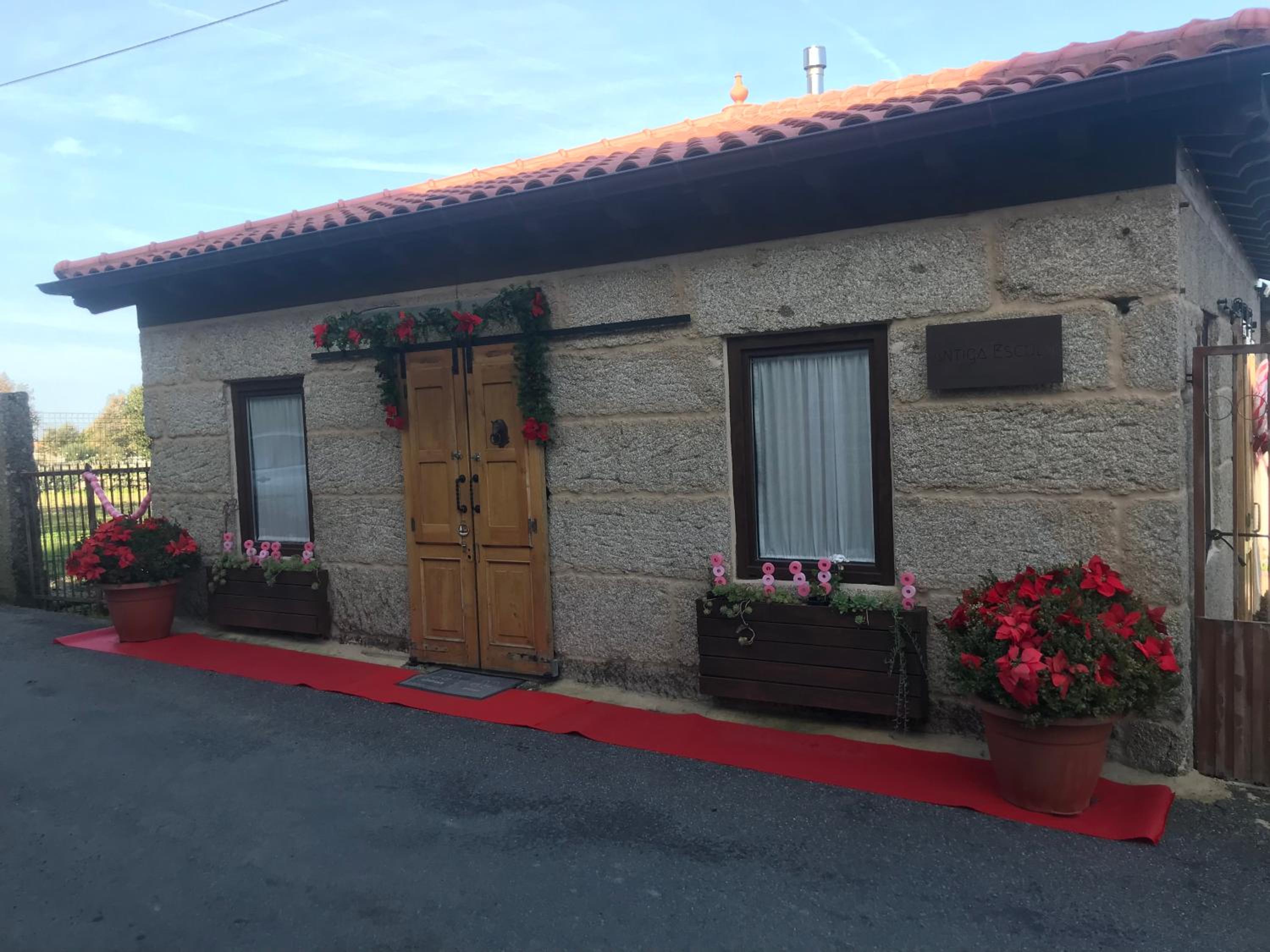Casa Escuela Trasmiras, Casa dos Mestres