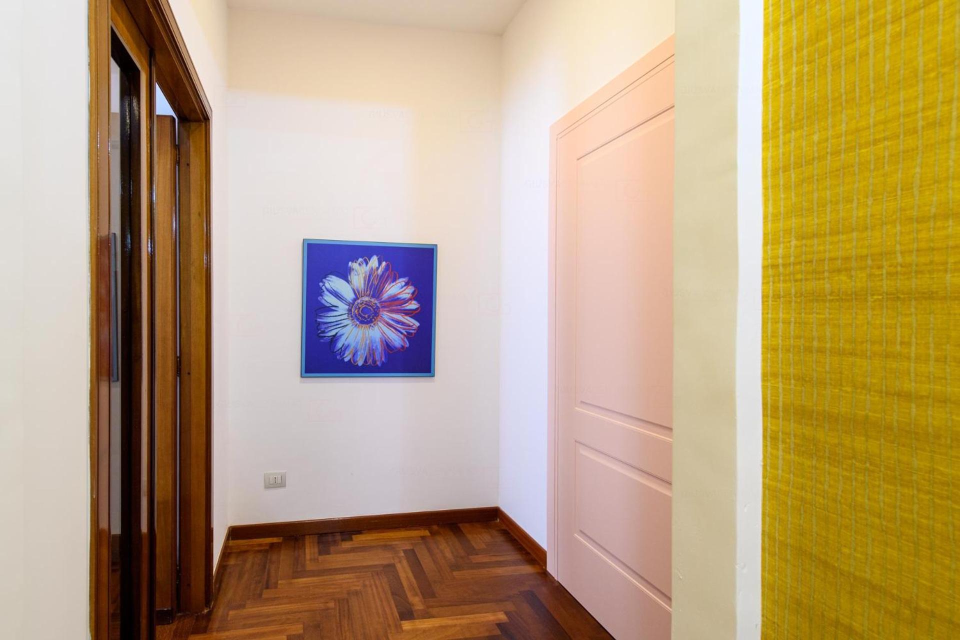 Casa Bianca Apartments