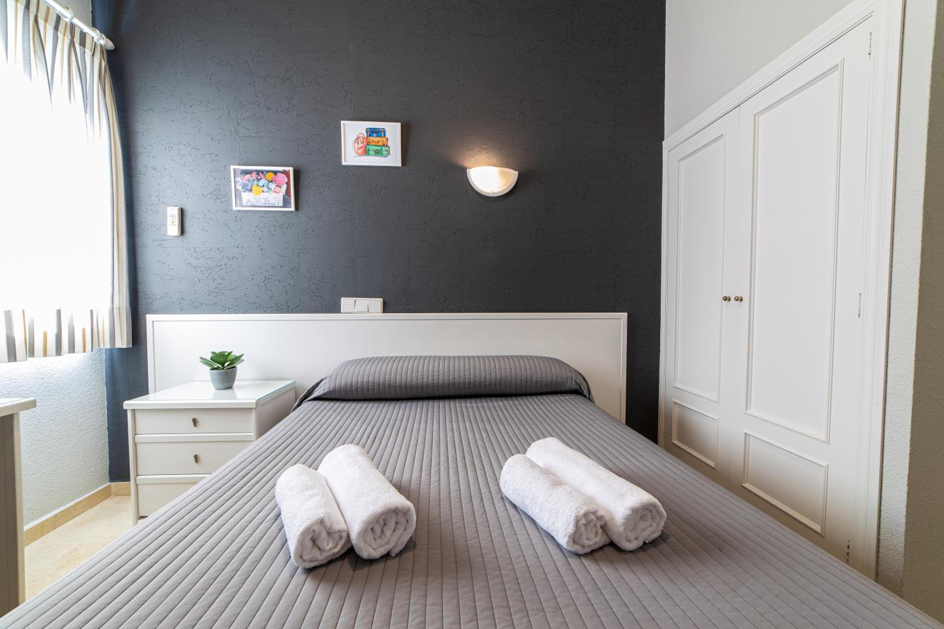Hostal Ya