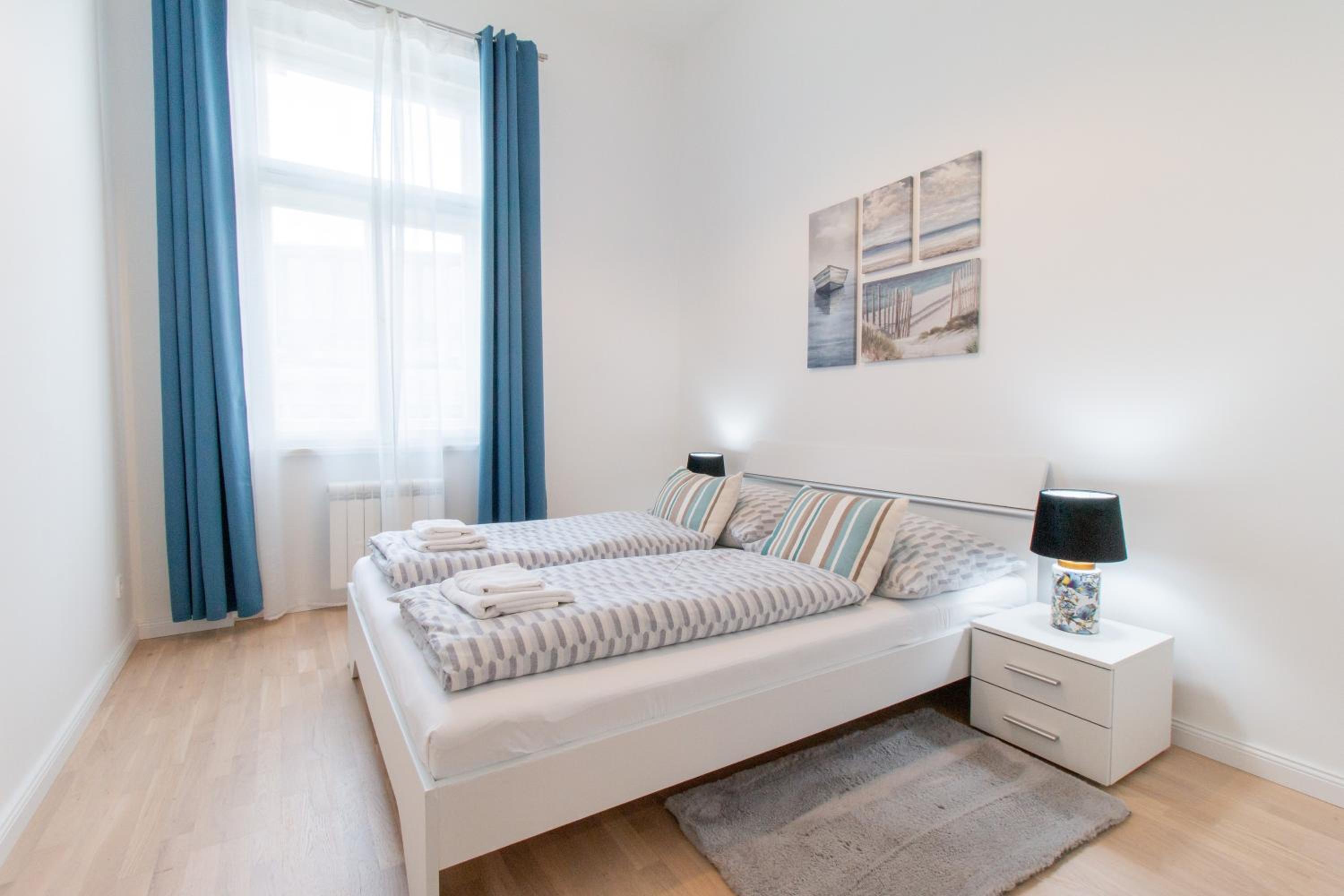 Washingtonova CR apartments
