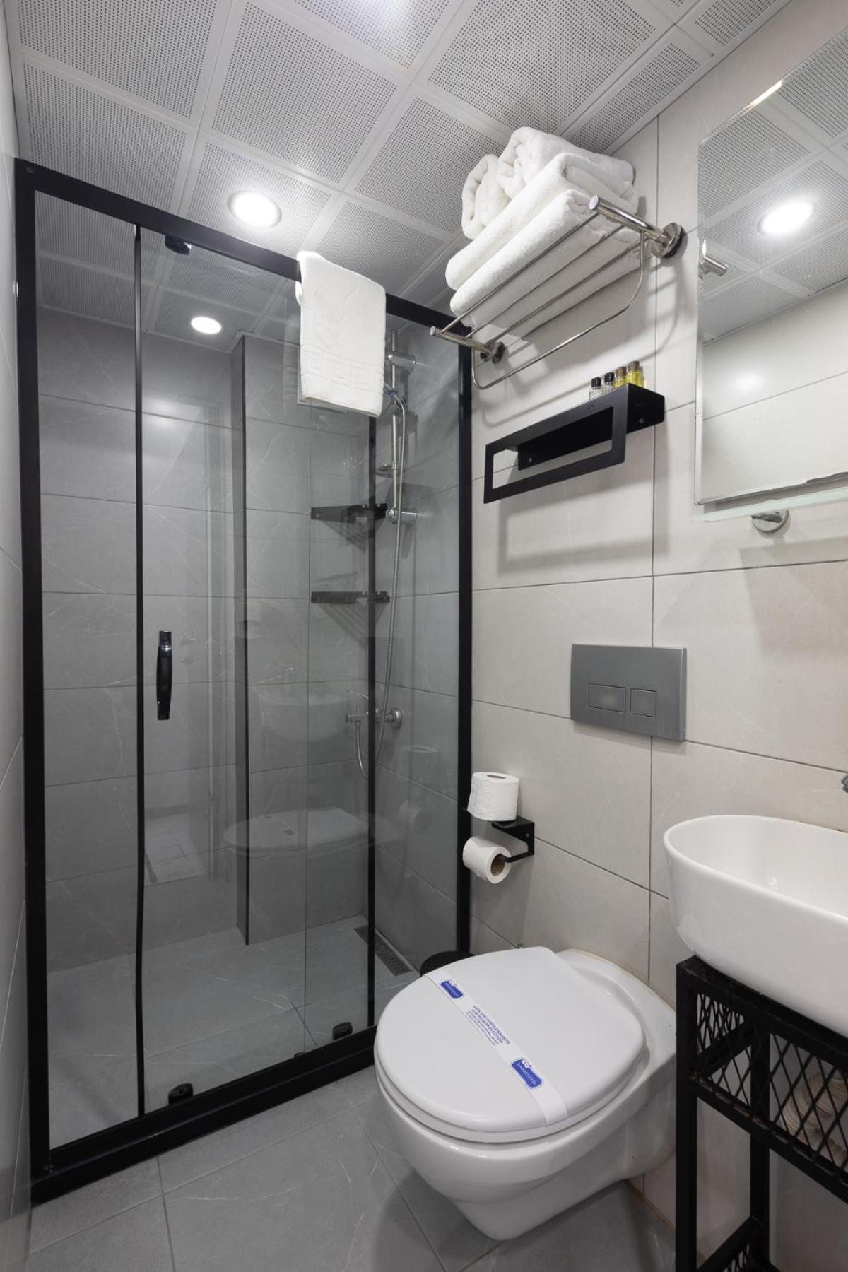 APOLLO HOTEL & APARTMENtS - Image 23