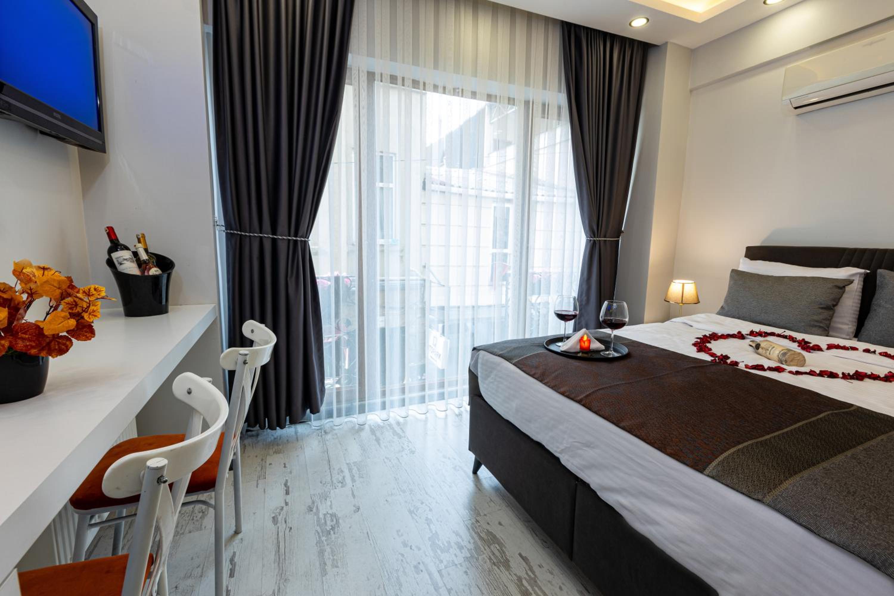 APOLLO HOTEL & APARTMENtS - Image 29