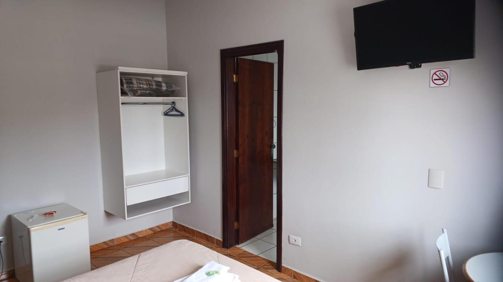 Victoria Hotel - Campanha - MG