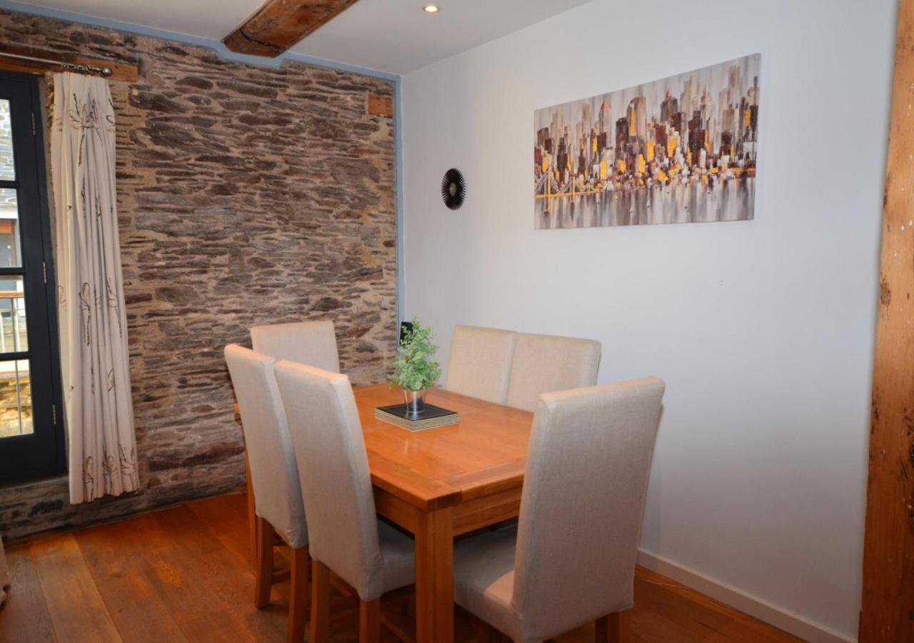 2 Bed in Dartmouth oc-bc3107 view 5