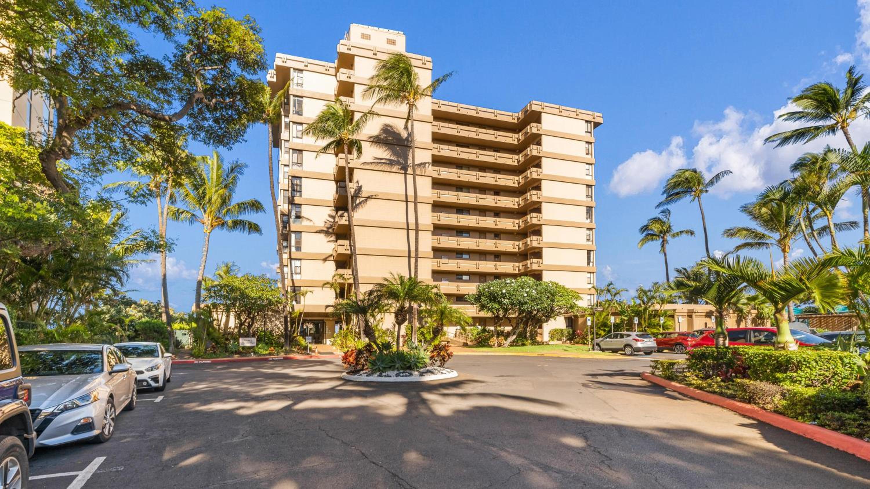 Maui Kai 505 · MK 505 Remodeled OceanFront Whale Watching