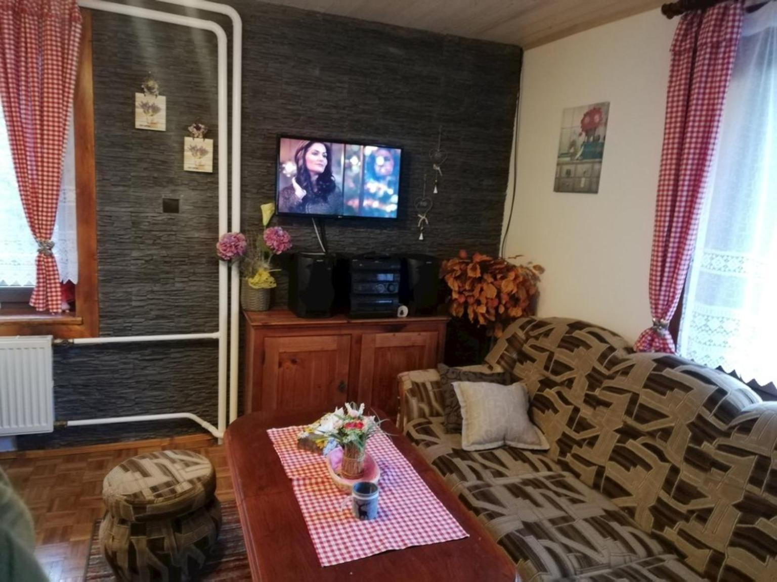 Chata na Čertove view 4